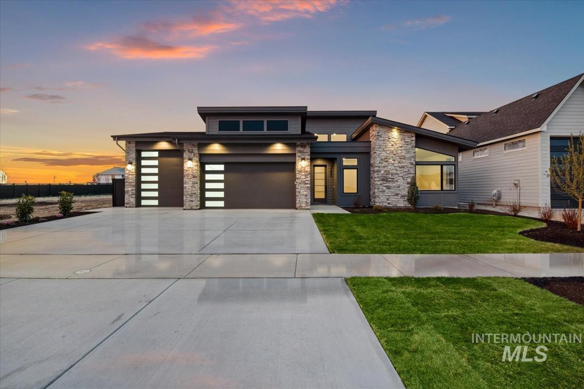 7290 W Bed Mill St, Eagle, Idaho 83616, 3 Bedrooms, 2.5 Bathrooms, Residential For Sale, Price $949,900, 98991492