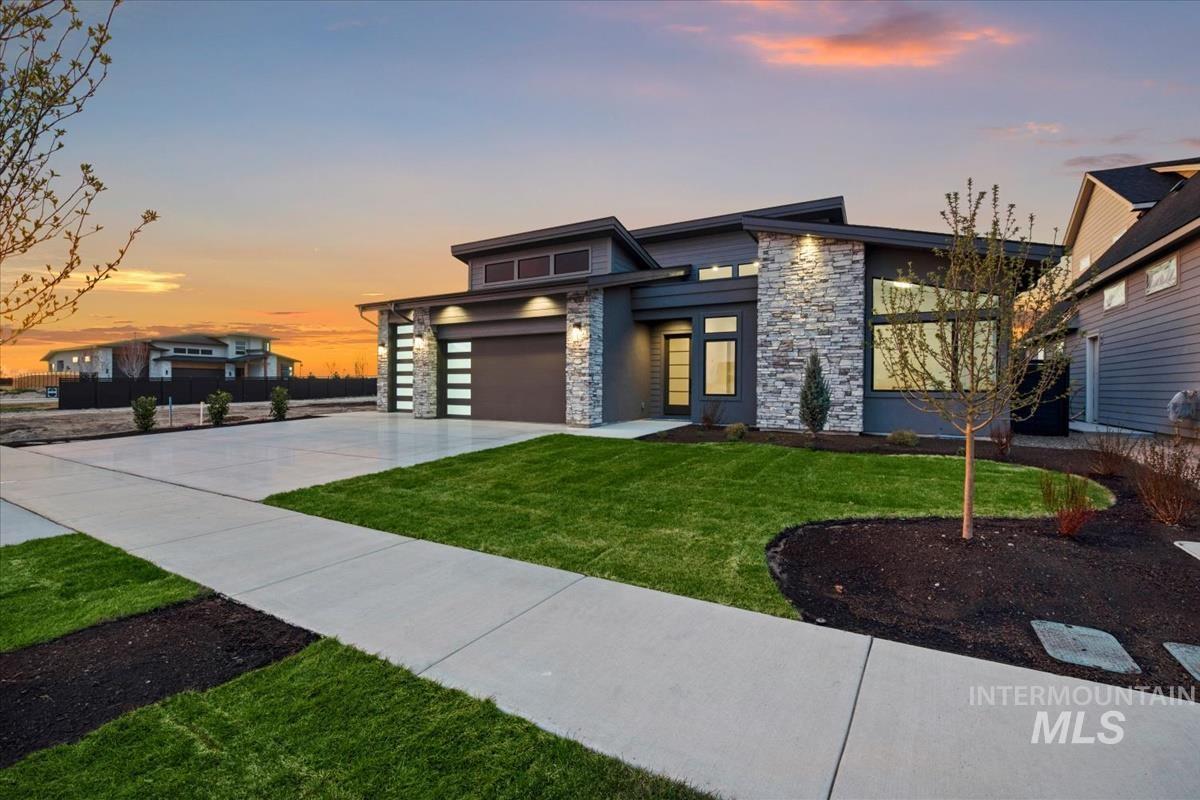 7290 W Bed Mill St, Eagle, Idaho 83616, 3 Bedrooms, 2.5 Bathrooms, Residential For Sale, Price $949,900, 98991492