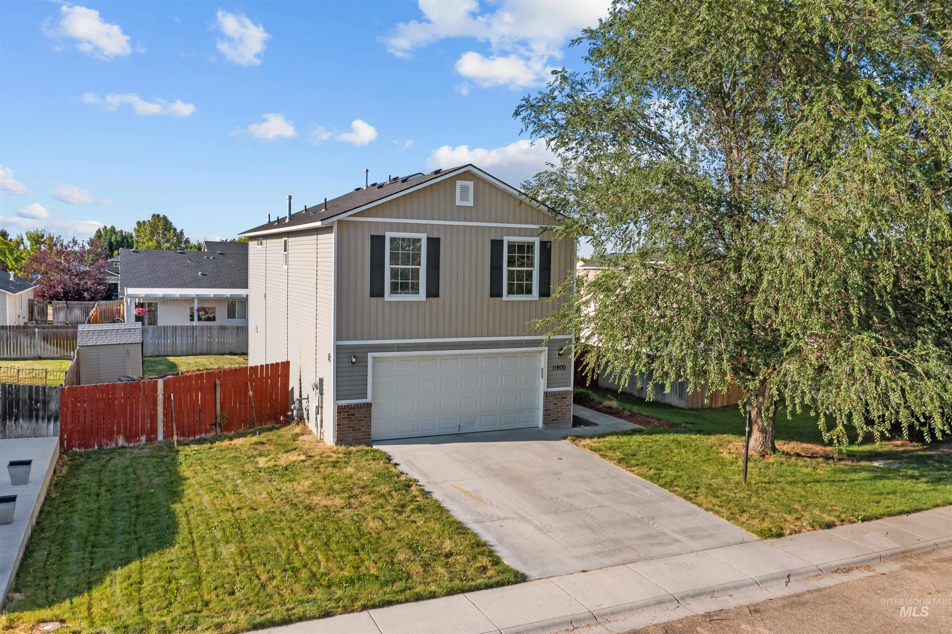 11800 Altamont St, Caldwell, Idaho 83605-5510, 3 Bedrooms, 2.5 Bathrooms, Residential For Sale, Price $374,999, 98991499