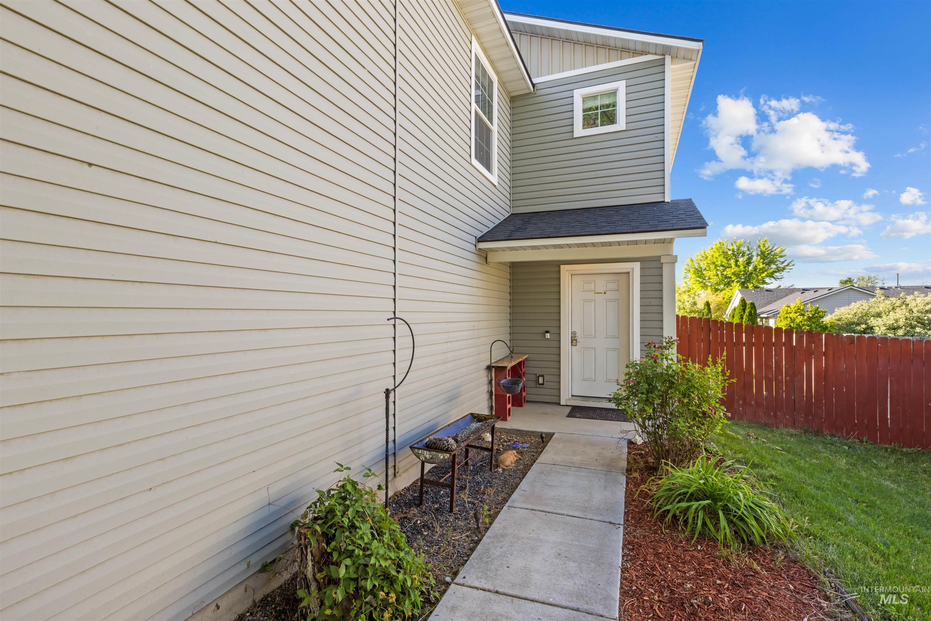11800 Altamont St, Caldwell, Idaho 83605-5510, 3 Bedrooms, 2.5 Bathrooms, Residential For Sale, Price $374,999, 98991499