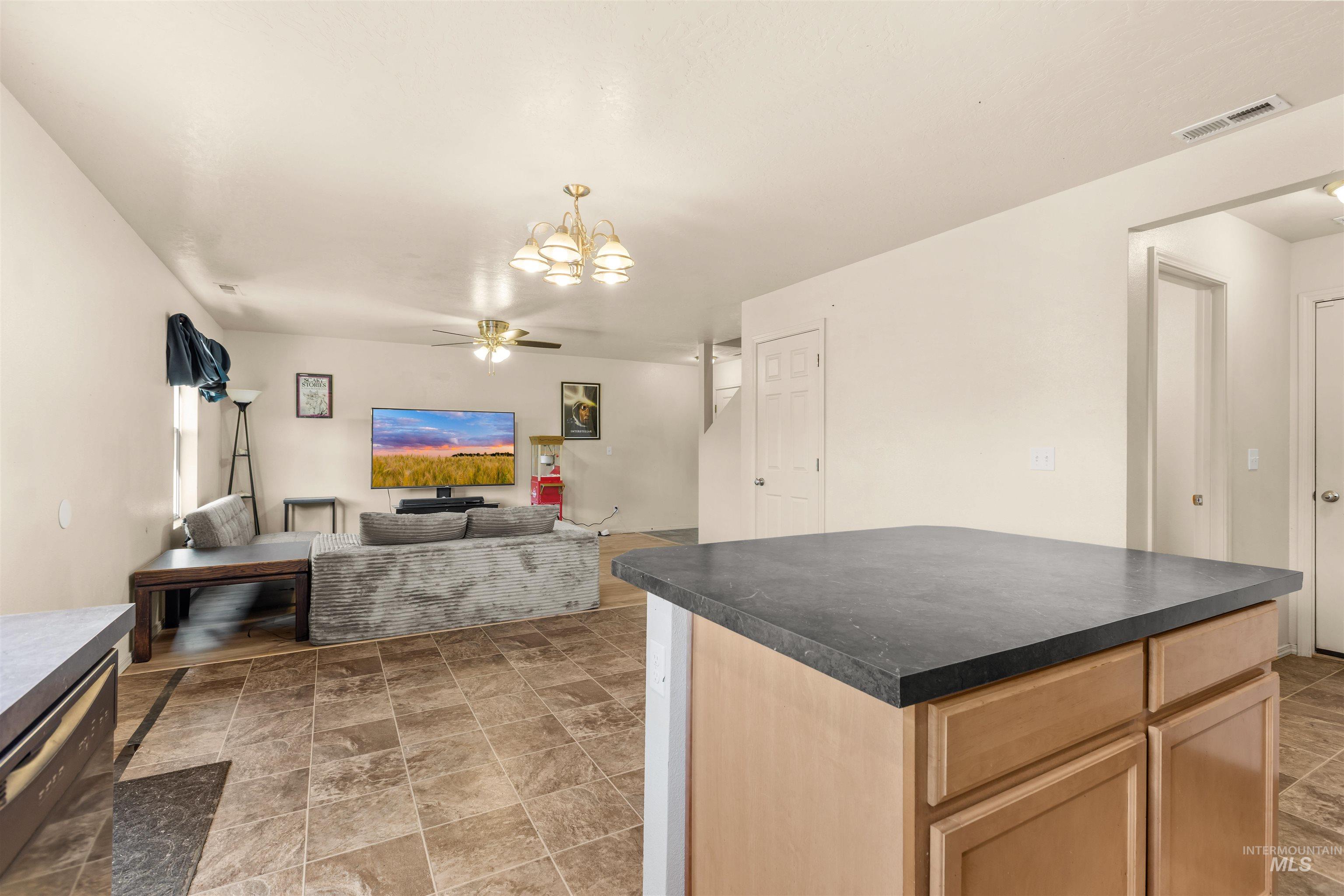 11800 Altamont St, Caldwell, Idaho 83605-5510, 3 Bedrooms, 2.5 Bathrooms, Residential For Sale, Price $374,999, 98991499