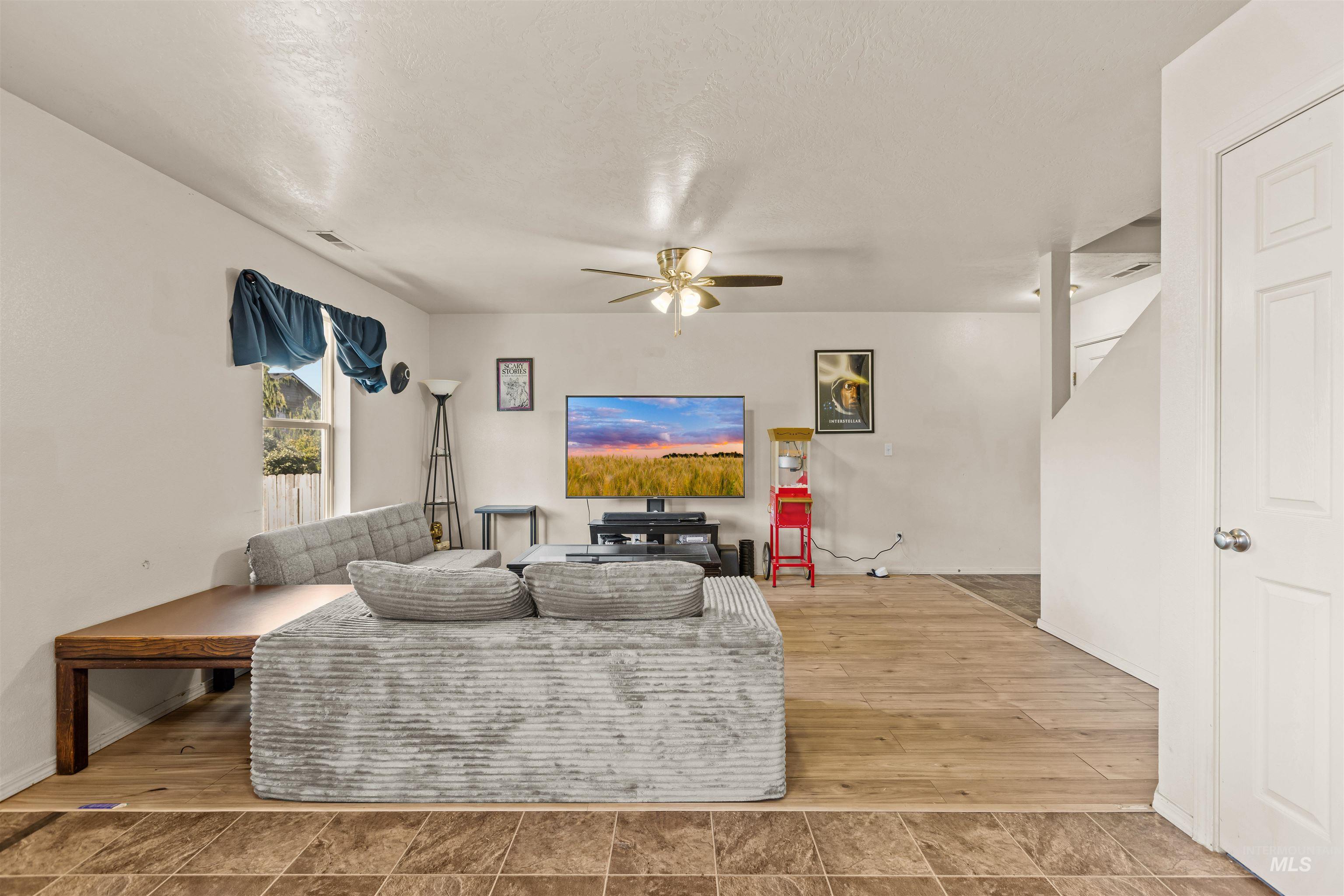 11800 Altamont St, Caldwell, Idaho 83605-5510, 3 Bedrooms, 2.5 Bathrooms, Residential For Sale, Price $374,999, 98991499