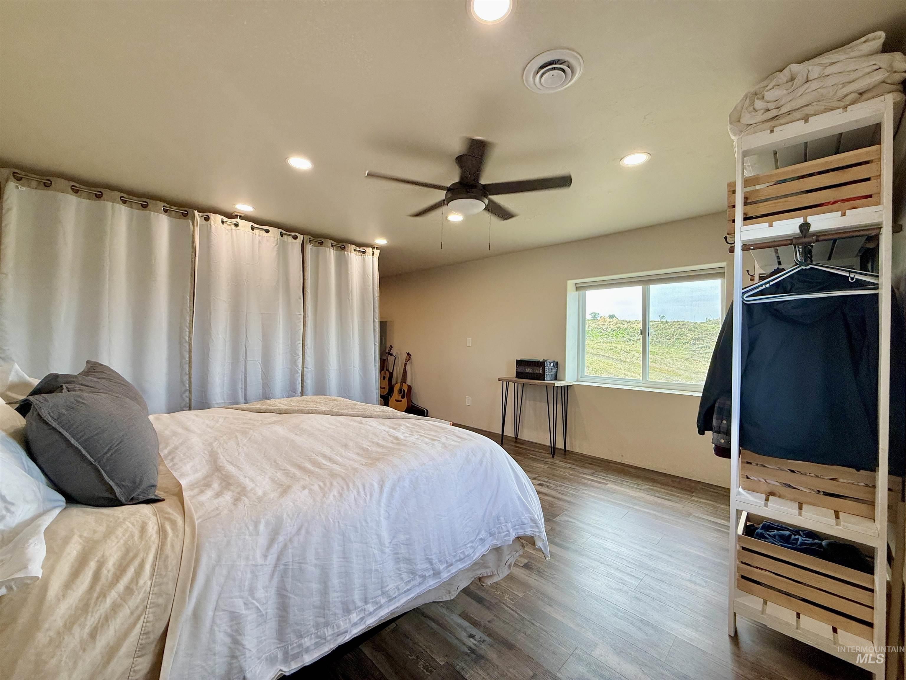 176 Golden Hills Dr., Grangeville, Idaho 83530, 2 Bedrooms, 1 Bathroom, Residential For Sale, Price $585,000, 98991500