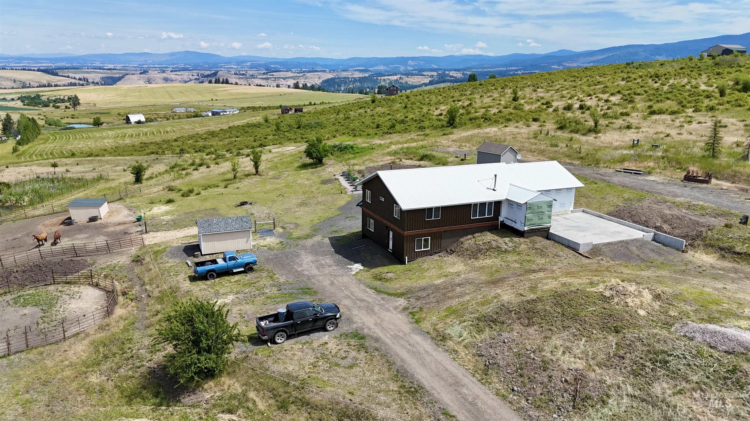 176 Golden Hills Dr., Grangeville, Idaho 83530, 2 Bedrooms, 1 Bathroom, Residential For Sale, Price $585,000, 98991500