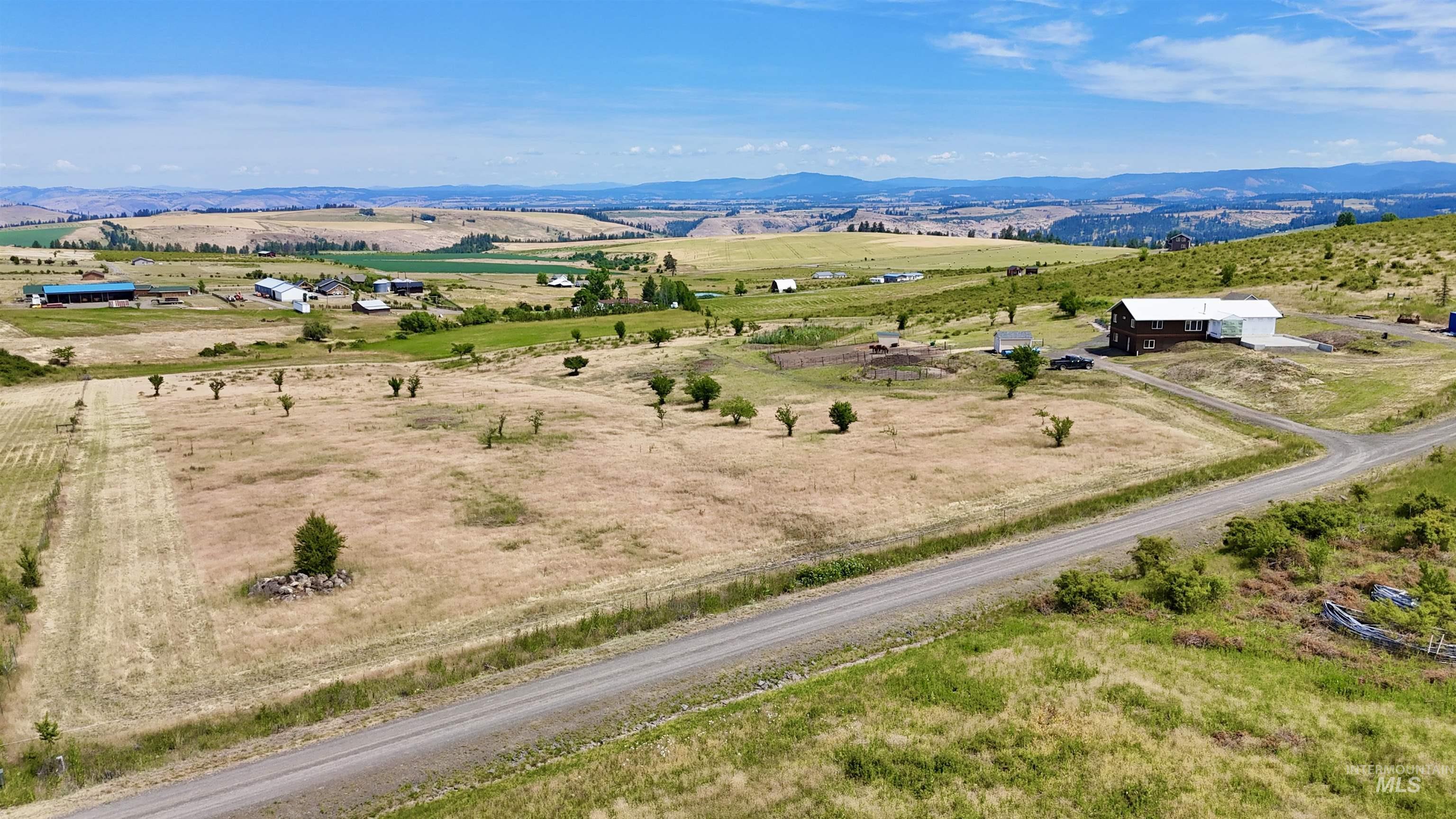 176 Golden Hills Dr., Grangeville, Idaho 83530, 2 Bedrooms, 1 Bathroom, Residential For Sale, Price $585,000, 98991500