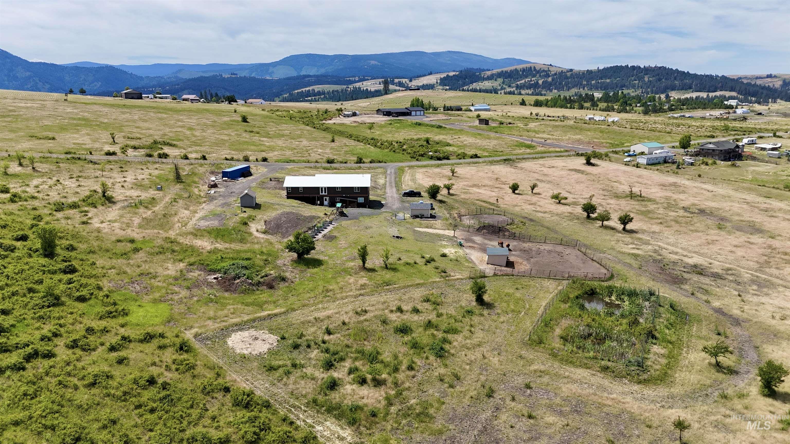 176 Golden Hills Dr., Grangeville, Idaho 83530, 2 Bedrooms, 1 Bathroom, Residential For Sale, Price $585,000, 98991500