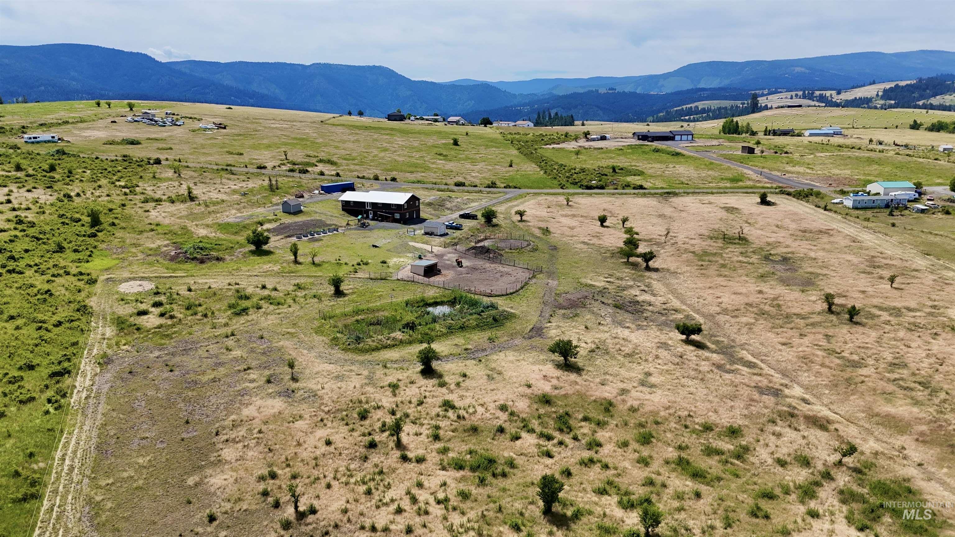 176 Golden Hills Dr., Grangeville, Idaho 83530, 2 Bedrooms, 1 Bathroom, Residential For Sale, Price $585,000, 98991500