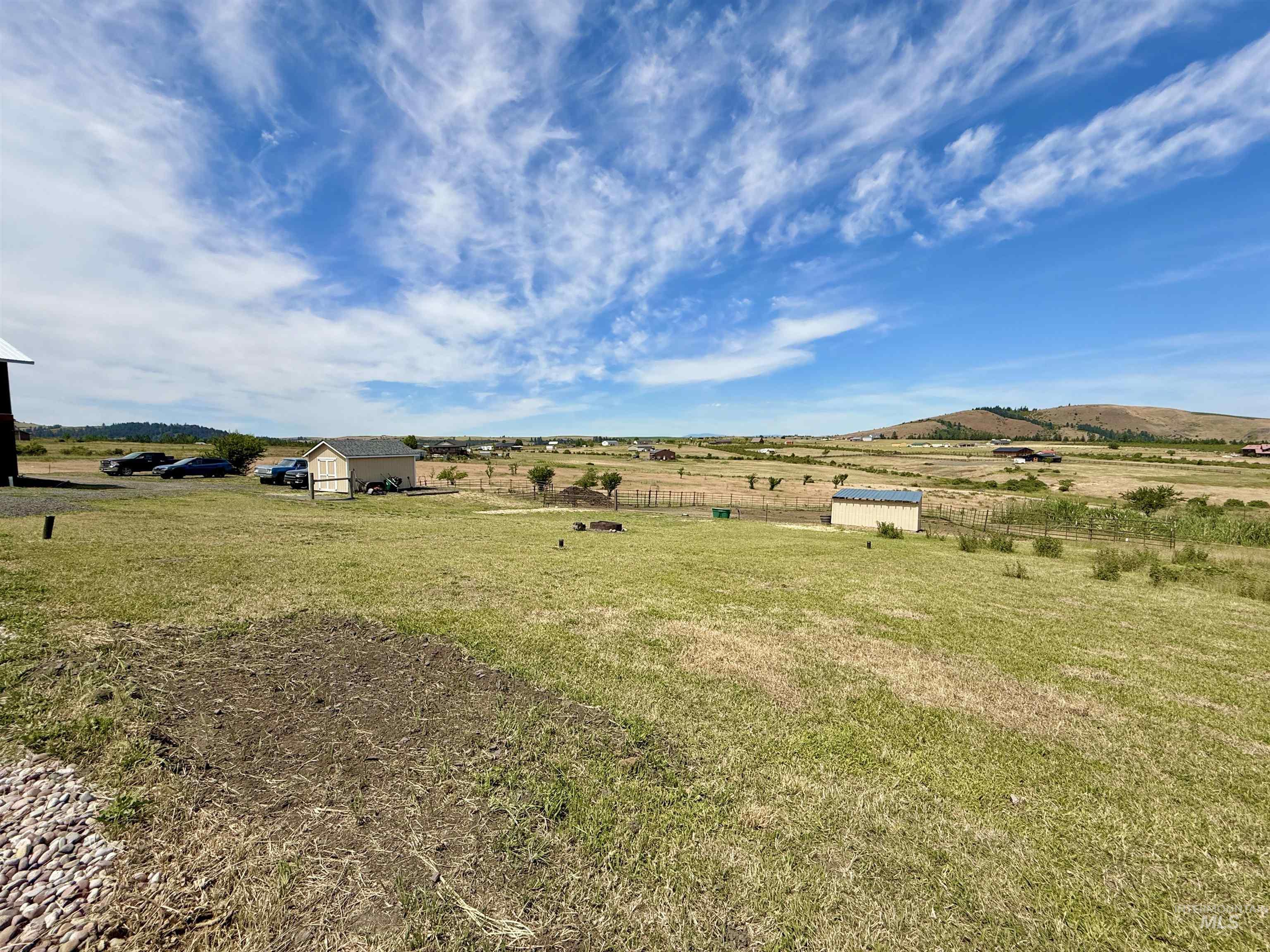 176 Golden Hills Dr., Grangeville, Idaho 83530, 2 Bedrooms, 1 Bathroom, Residential For Sale, Price $585,000, 98991500