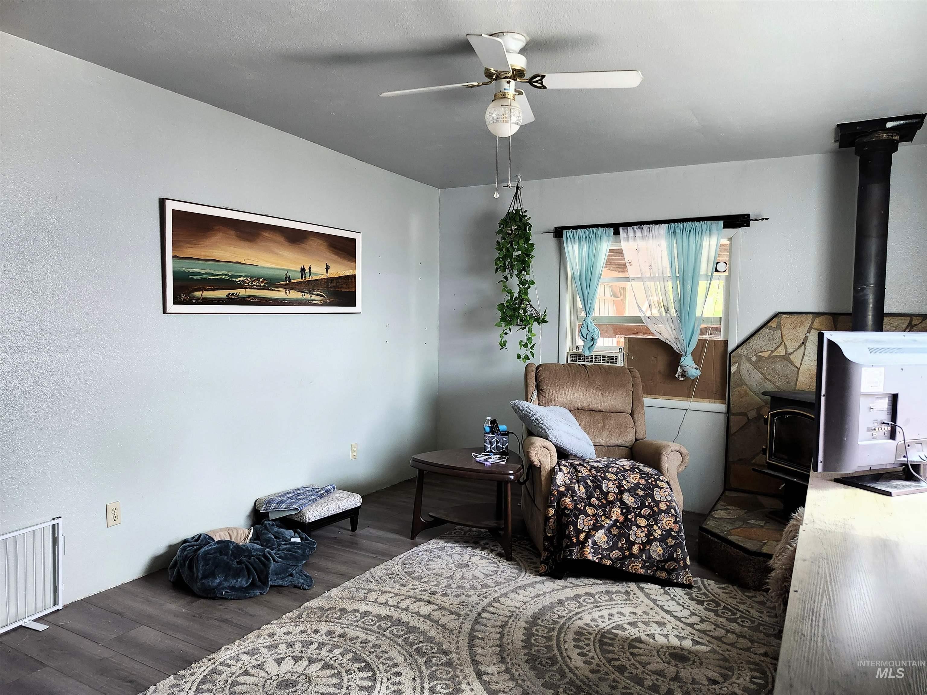 825 Larch Street, Potlatch, Idaho 83855, 3 Bedrooms, 1.5 Bathrooms, Residential For Sale, Price $258,000, 98991502