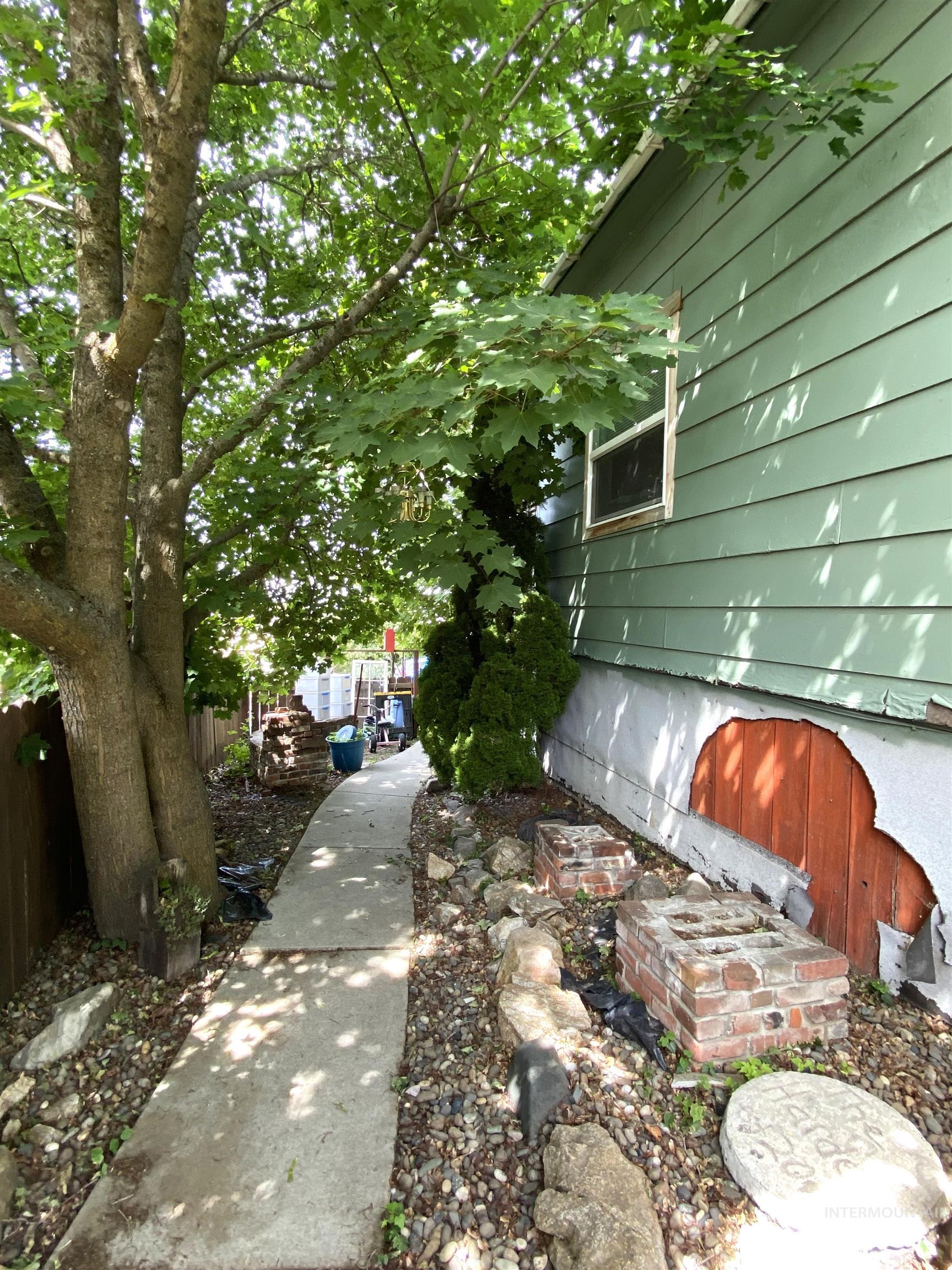 825 Larch Street, Potlatch, Idaho 83855, 3 Bedrooms, 1.5 Bathrooms, Residential For Sale, Price $258,000, 98991502