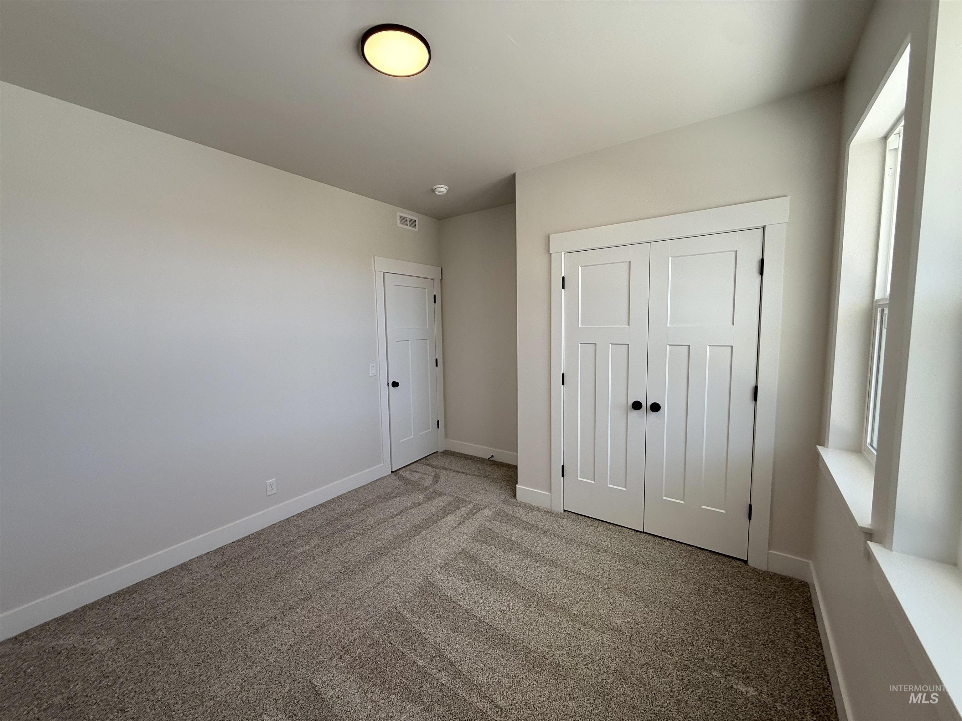 720 E Clark St., Paul, Idaho 83347, 3 Bedrooms, 2 Bathrooms, Residential For Sale, Price $372,000,MLS 98991505