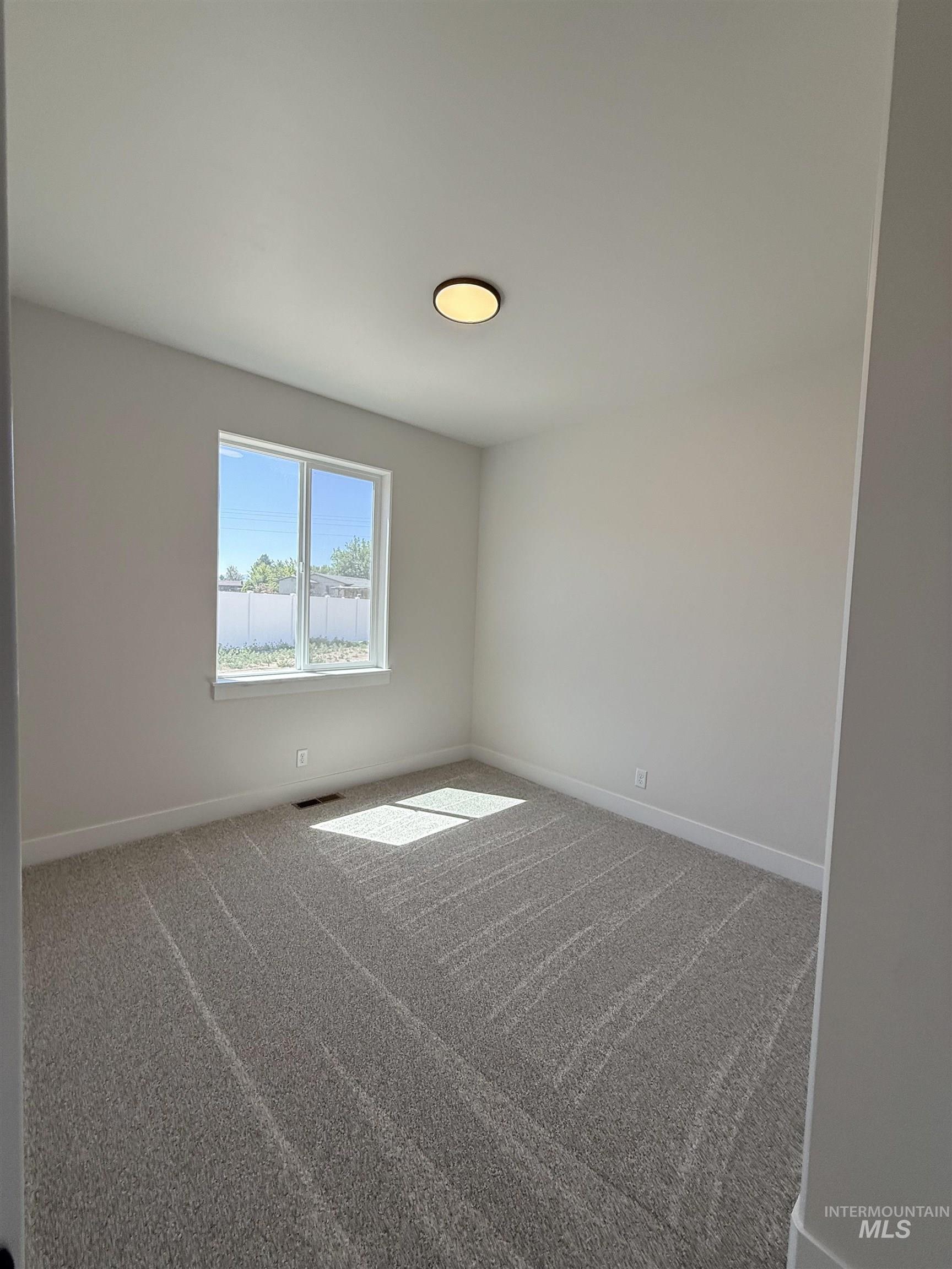 720 E Clark St., Paul, Idaho 83347, 3 Bedrooms, 2 Bathrooms, Residential For Sale, Price $372,000,MLS 98991505