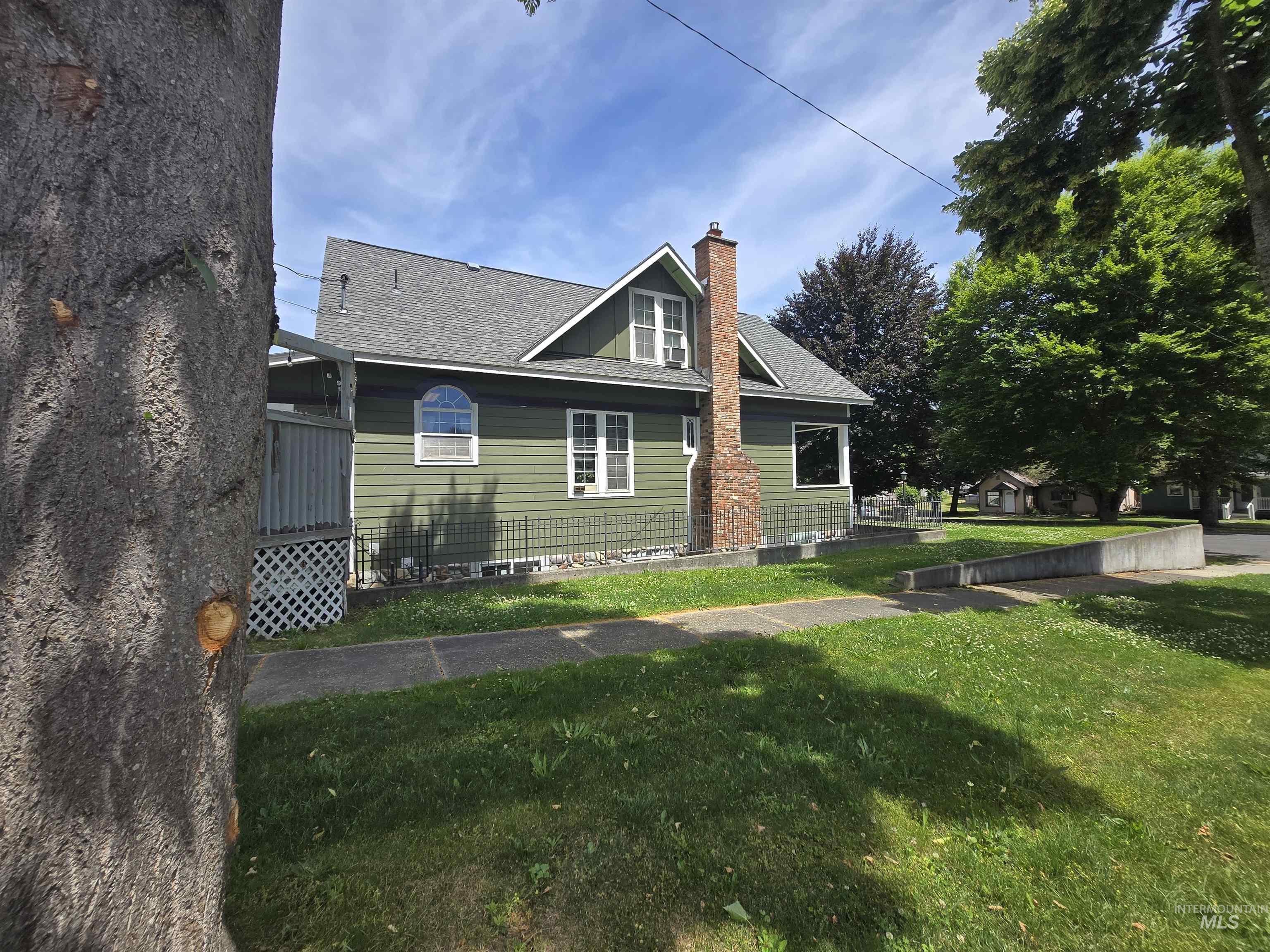 520 Hill St., Kamiah, Idaho 83536, 3 Bedrooms, 1.5 Bathrooms, Residential For Sale, Price $425,000,MLS 98991510