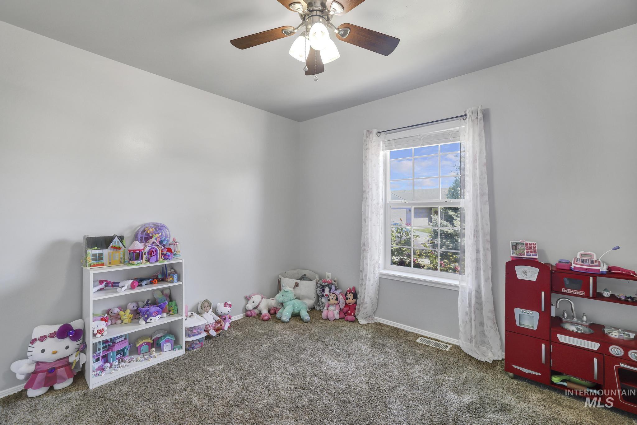 1392 Valencia Avenue, Twin Falls, Idaho 83301, 3 Bedrooms, 2 Bathrooms, Residential For Sale, Price $325,000,MLS 98991512