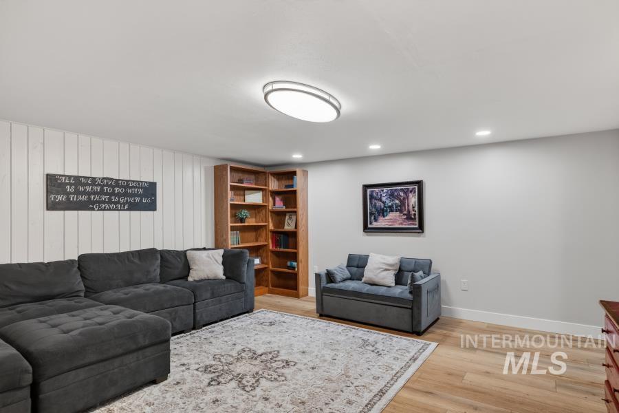 625 E 6th St, Moscow, Idaho 83843, 4 Bedrooms, 2 Bathrooms, Residential For Sale, Price $450,000, 98991513