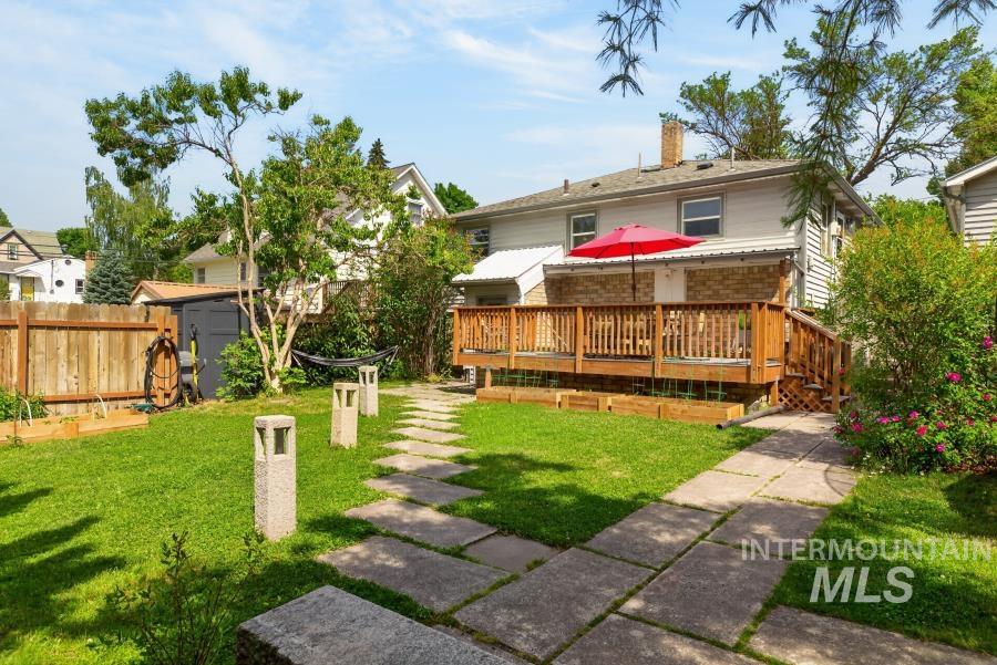 625 E 6th St, Moscow, Idaho 83843, 4 Bedrooms, 2 Bathrooms, Residential For Sale, Price $450,000, 98991513