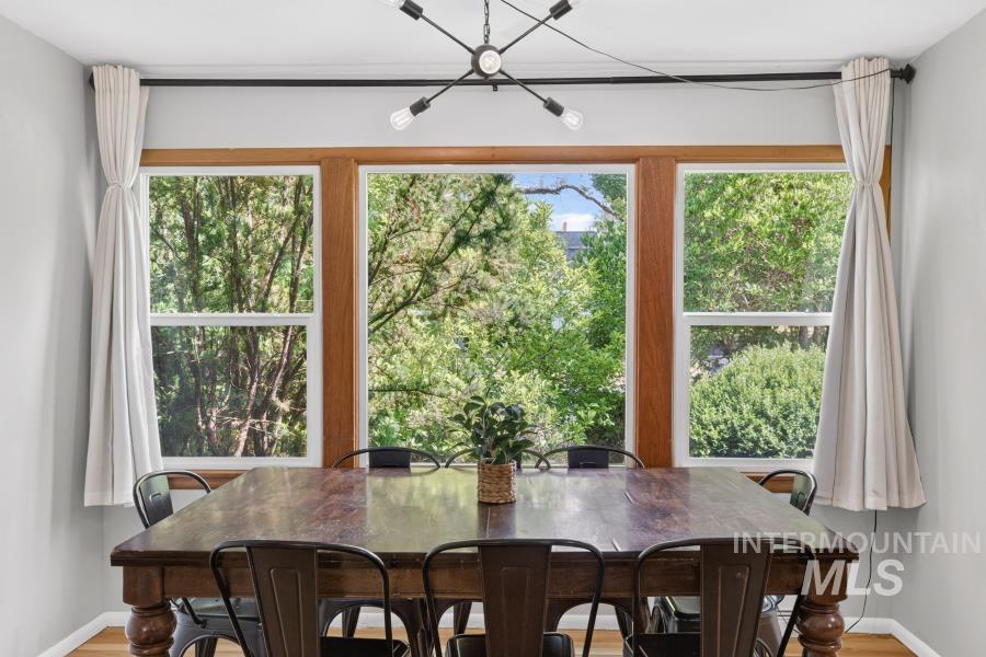 625 E 6th St, Moscow, Idaho 83843, 4 Bedrooms, 2 Bathrooms, Residential For Sale, Price $450,000, 98991513