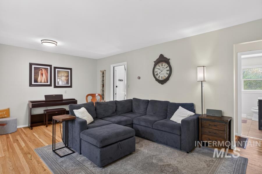 625 E 6th St, Moscow, Idaho 83843, 4 Bedrooms, 2 Bathrooms, Residential For Sale, Price $450,000, 98991513