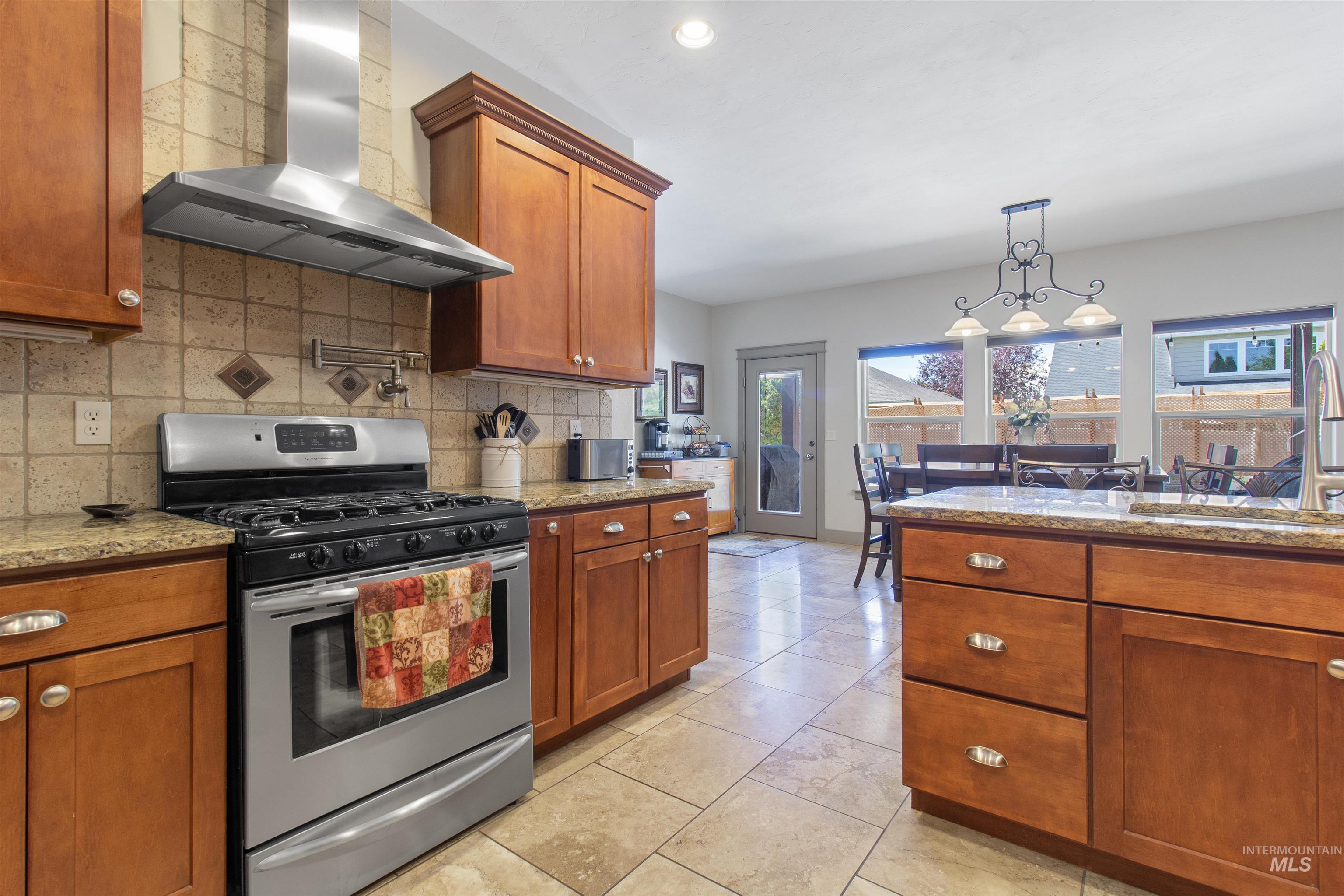 667 Sunfire Drive, Twin Falls, Idaho 83301, 4 Bedrooms, 2.5 Bathrooms, Residential For Sale, Price $785,000, 98991514
