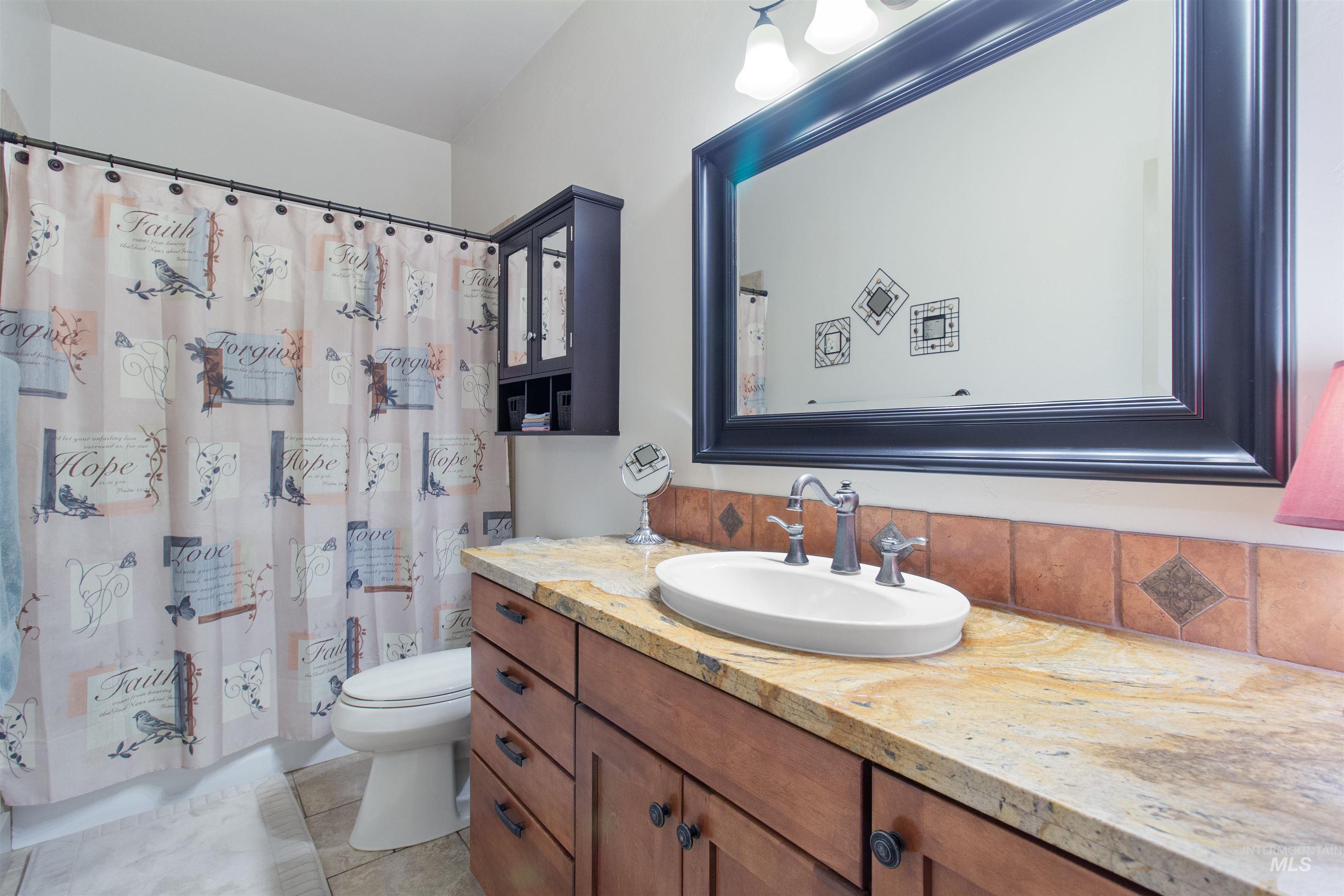 667 Sunfire Drive, Twin Falls, Idaho 83301, 4 Bedrooms, 2.5 Bathrooms, Residential For Sale, Price $785,000, 98991514