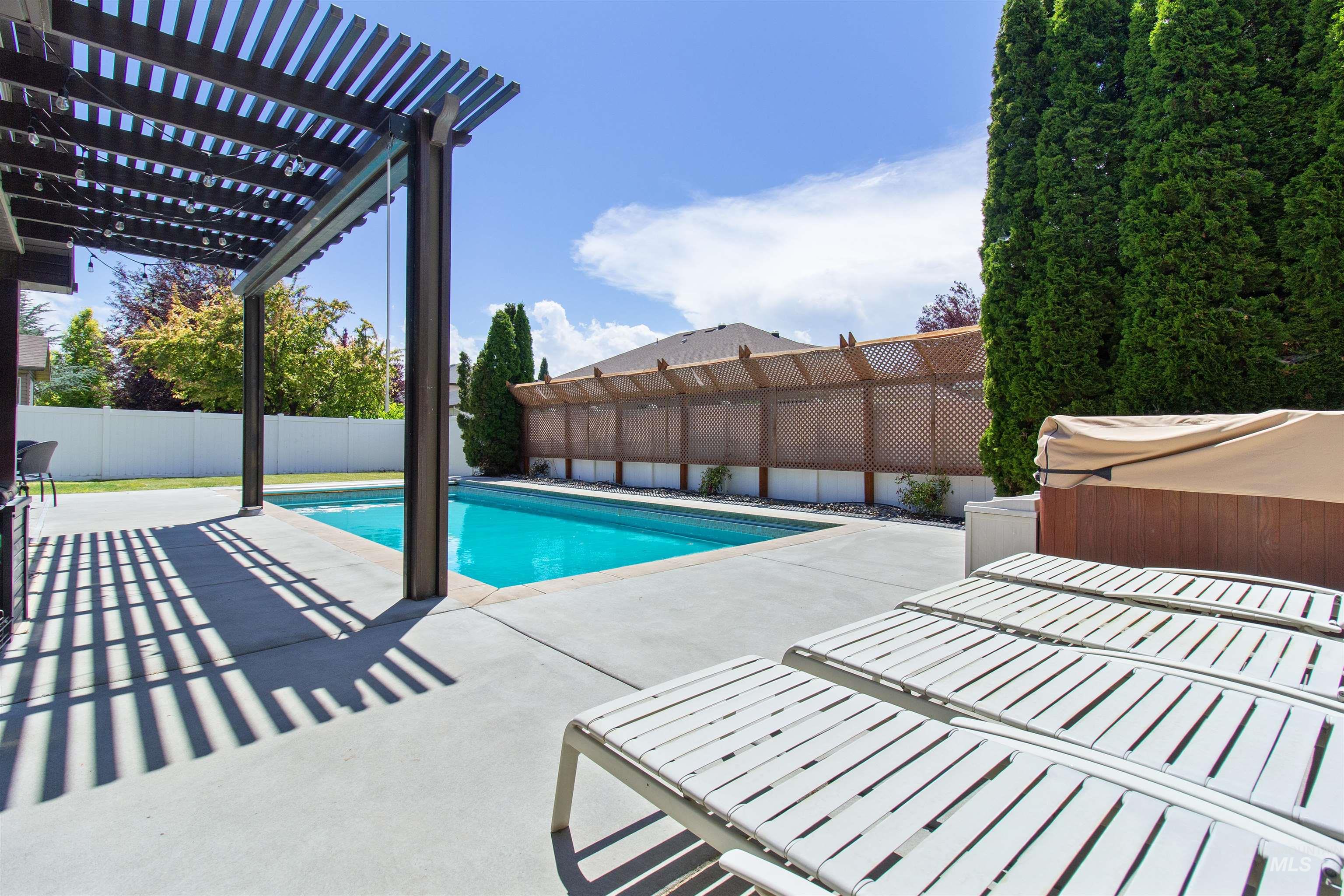 667 Sunfire Drive, Twin Falls, Idaho 83301, 4 Bedrooms, 2.5 Bathrooms, Residential For Sale, Price $785,000, 98991514