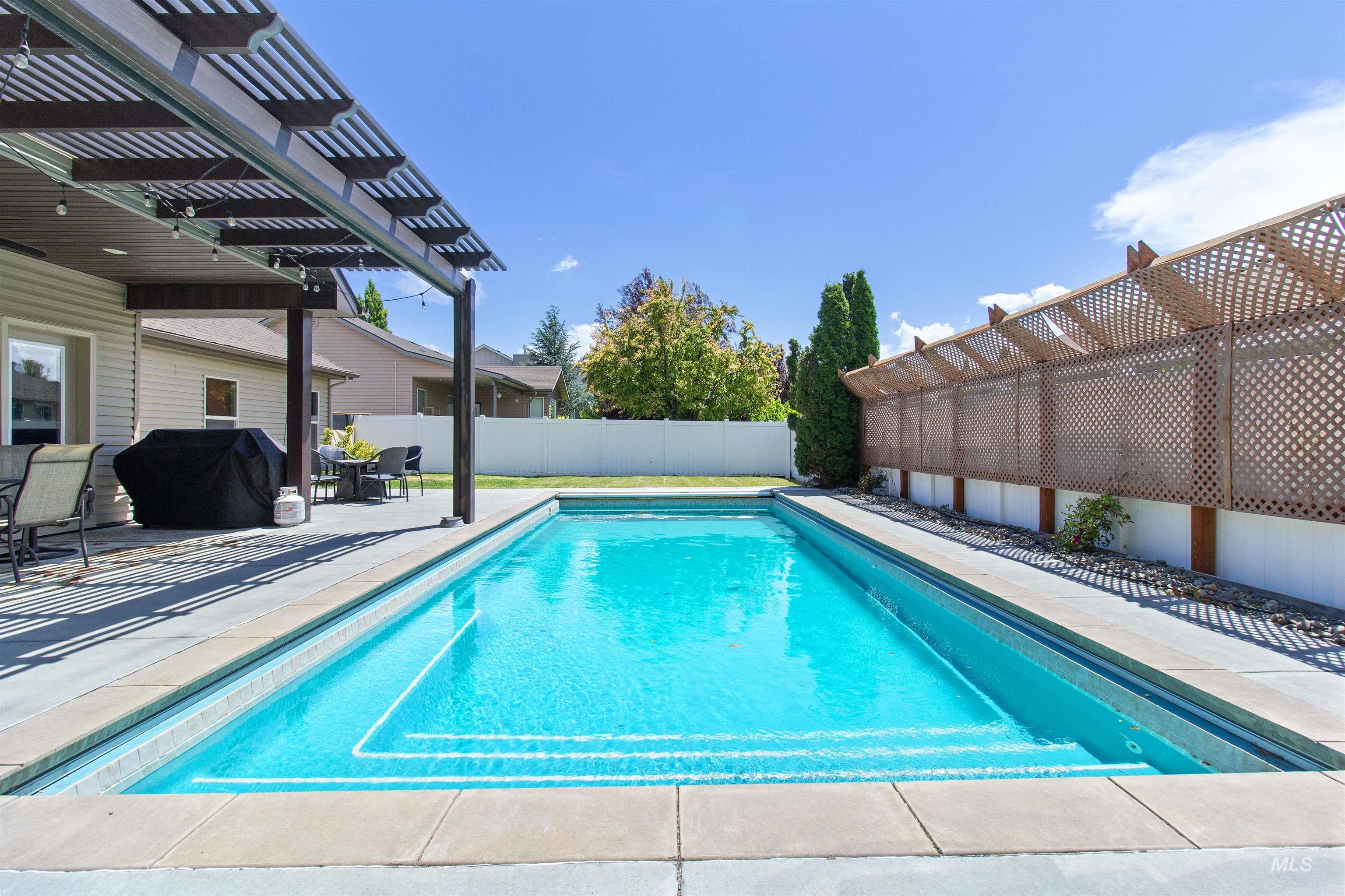 667 Sunfire Drive, Twin Falls, Idaho 83301, 4 Bedrooms, 2.5 Bathrooms, Residential For Sale, Price $785,000, 98991514