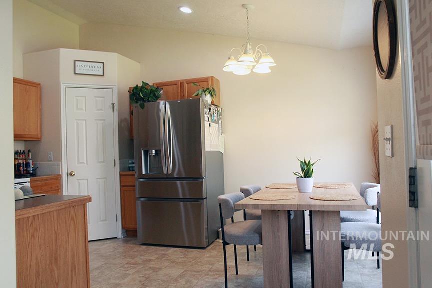 2918 E Ohio Ave, Nampa, Idaho 83686, 2 Bedrooms, 2 Bathrooms, Residential For Sale, Price $286,000, 98991517