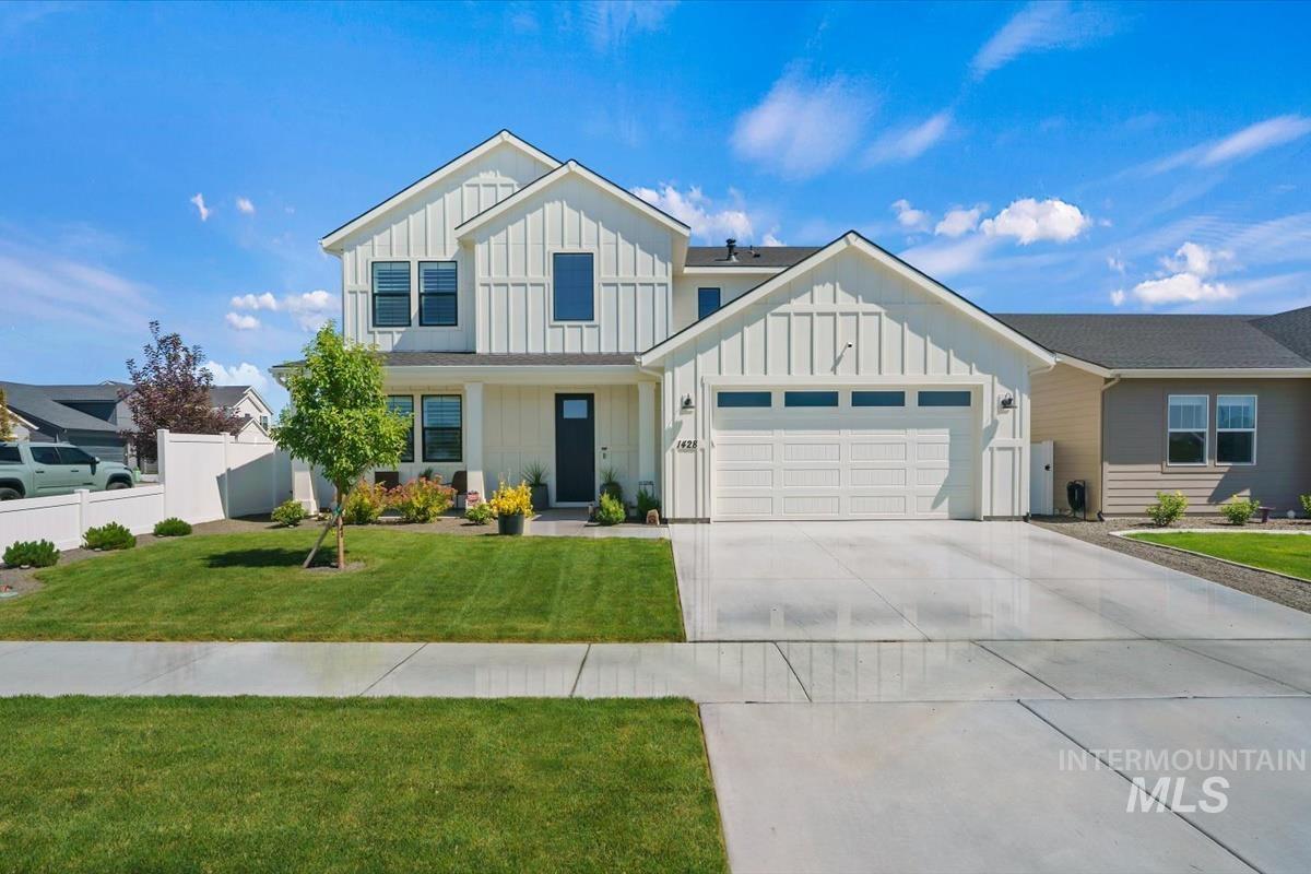 1428 W Giantsbane Dr, Meridian, Idaho 83642, 3 Bedrooms, 2.5 Bathrooms, Residential For Sale, Price $599,000, 98991518