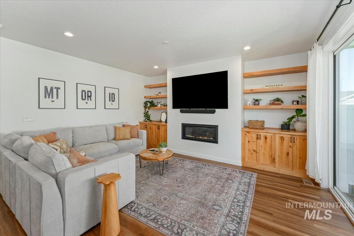 1428 W Giantsbane Dr, Meridian, Idaho 83642, 3 Bedrooms, 2.5 Bathrooms, Residential For Sale, Price $599,000, 98991518