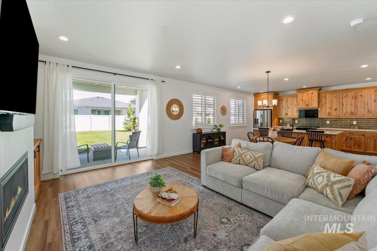 1428 W Giantsbane Dr, Meridian, Idaho 83642, 3 Bedrooms, 2.5 Bathrooms, Residential For Sale, Price $599,000, 98991518