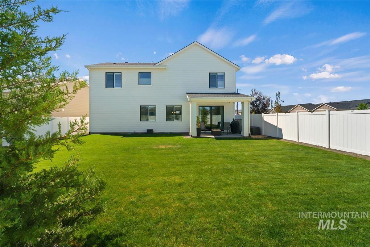 1428 W Giantsbane Dr, Meridian, Idaho 83642, 3 Bedrooms, 2.5 Bathrooms, Residential For Sale, Price $599,000, 98991518