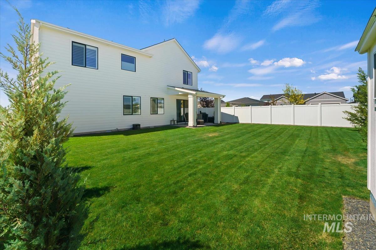 1428 W Giantsbane Dr, Meridian, Idaho 83642, 3 Bedrooms, 2.5 Bathrooms, Residential For Sale, Price $599,000, 98991518