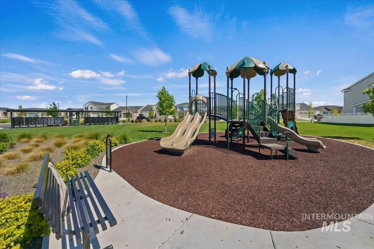 1428 W Giantsbane Dr, Meridian, Idaho 83642, 3 Bedrooms, 2.5 Bathrooms, Residential For Sale, Price $599,000, 98991518