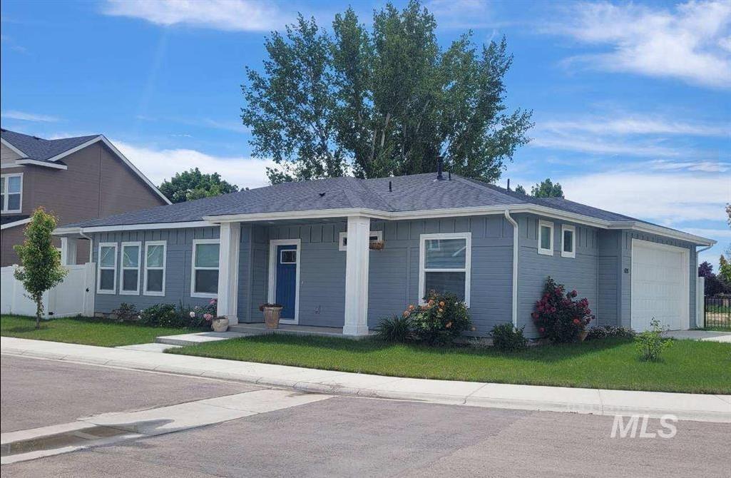 626 S Spoonbill Ave, Meridian, Idaho 83642, 3 Bedrooms, 2 Bathrooms, Residential For Sale, Price $474,500, 98991519