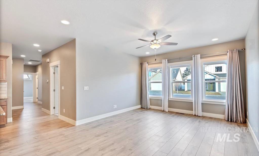 626 S Spoonbill Ave, Meridian, Idaho 83642, 3 Bedrooms, 2 Bathrooms, Residential For Sale, Price $474,500, 98991519