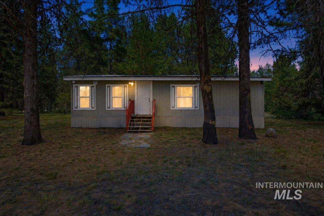 230 Blue Jay Dr., McCall, Idaho 83638, 3 Bedrooms, 2 Bathrooms, Residential For Sale, Price $399,000, 98991520