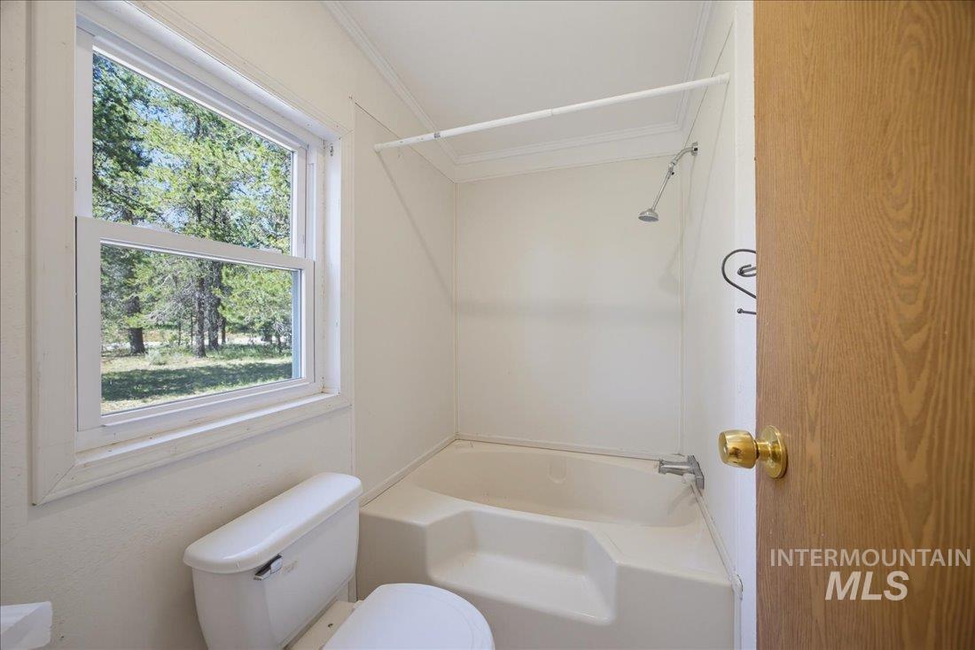 230 Blue Jay Dr., McCall, Idaho 83638, 3 Bedrooms, 2 Bathrooms, Residential For Sale, Price $399,000, 98991520