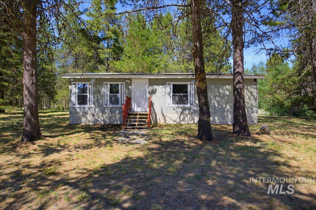 230 Blue Jay Dr., McCall, Idaho 83638, 3 Bedrooms, 2 Bathrooms, Residential For Sale, Price $399,000, 98991520