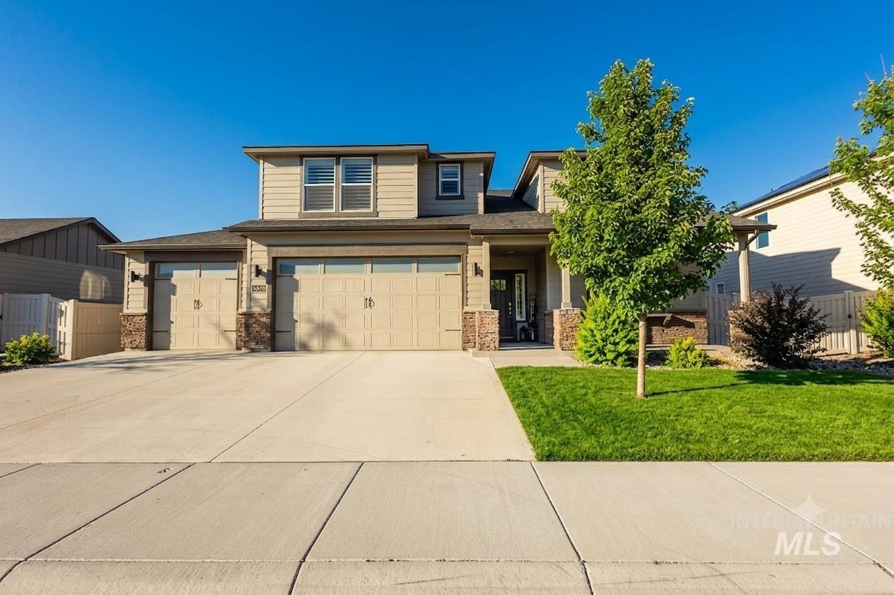 10672 W W Daylily Ave, Star, Idaho 83669, 4 Bedrooms, 3 Bathrooms, Residential For Sale, Price $619,000, 98991521