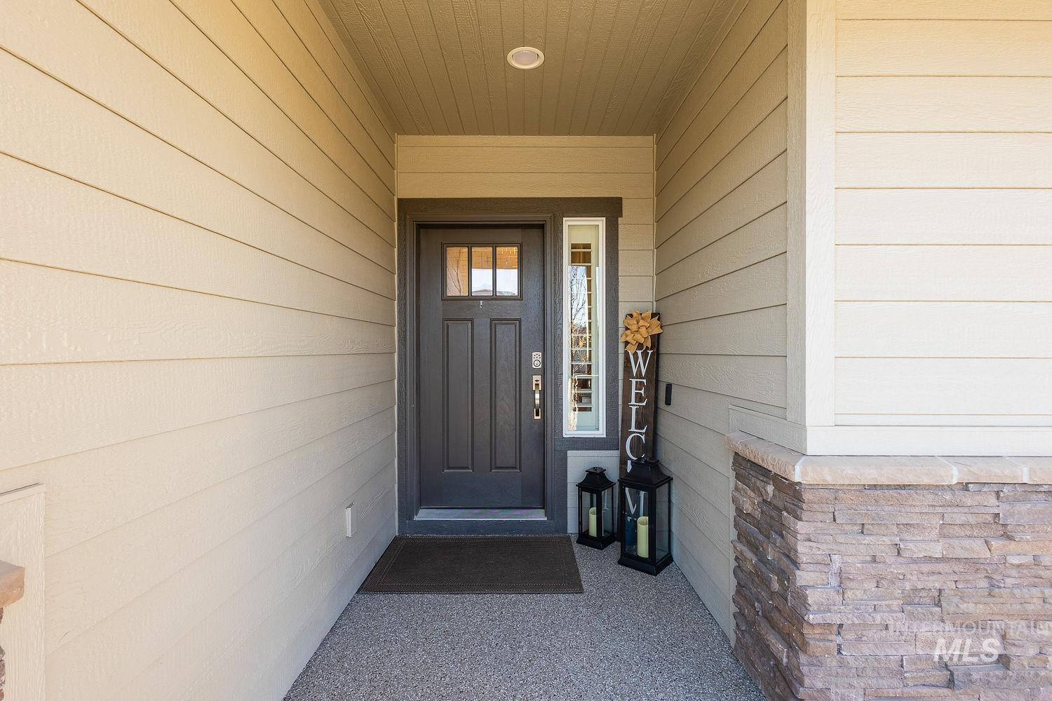 10672 W W Daylily Ave, Star, Idaho 83669, 4 Bedrooms, 3 Bathrooms, Residential For Sale, Price $619,000, 98991521