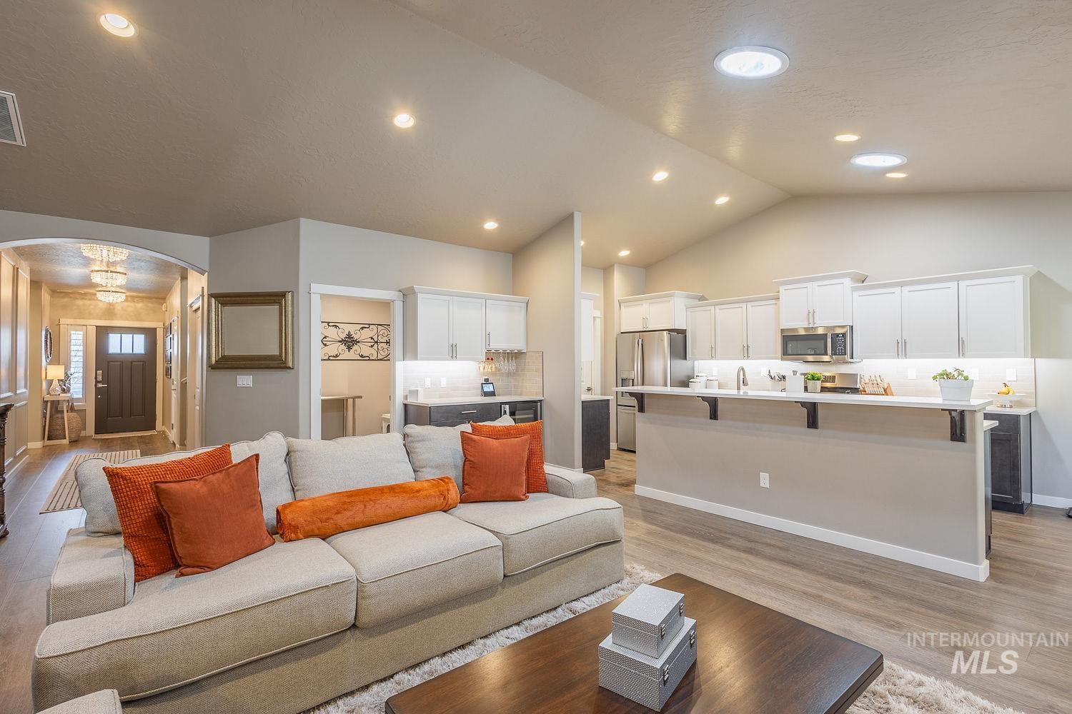 10672 W W Daylily Ave, Star, Idaho 83669, 4 Bedrooms, 3 Bathrooms, Residential For Sale, Price $619,000, 98991521