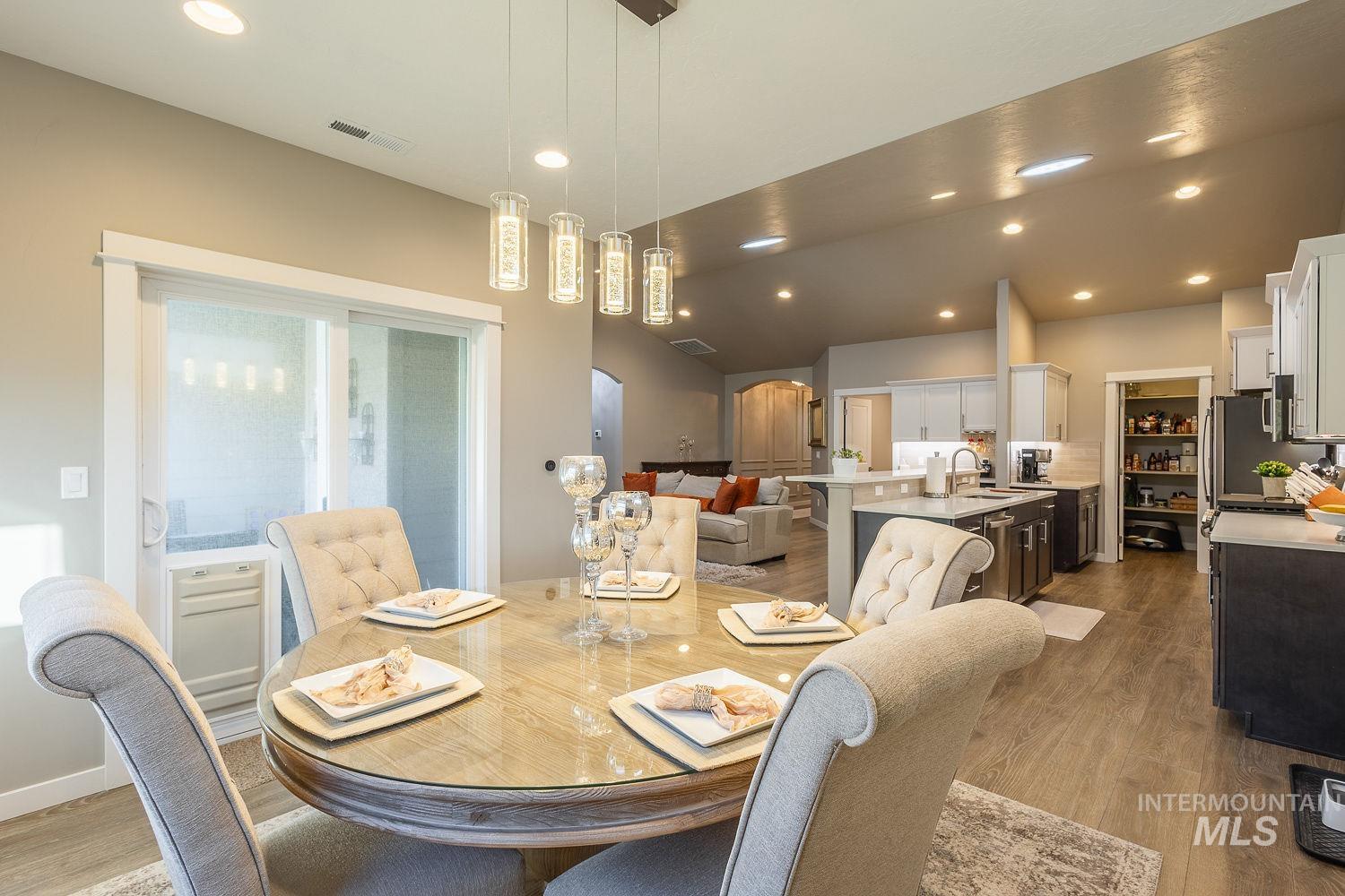 10672 W W Daylily Ave, Star, Idaho 83669, 4 Bedrooms, 3 Bathrooms, Residential For Sale, Price $619,000, 98991521