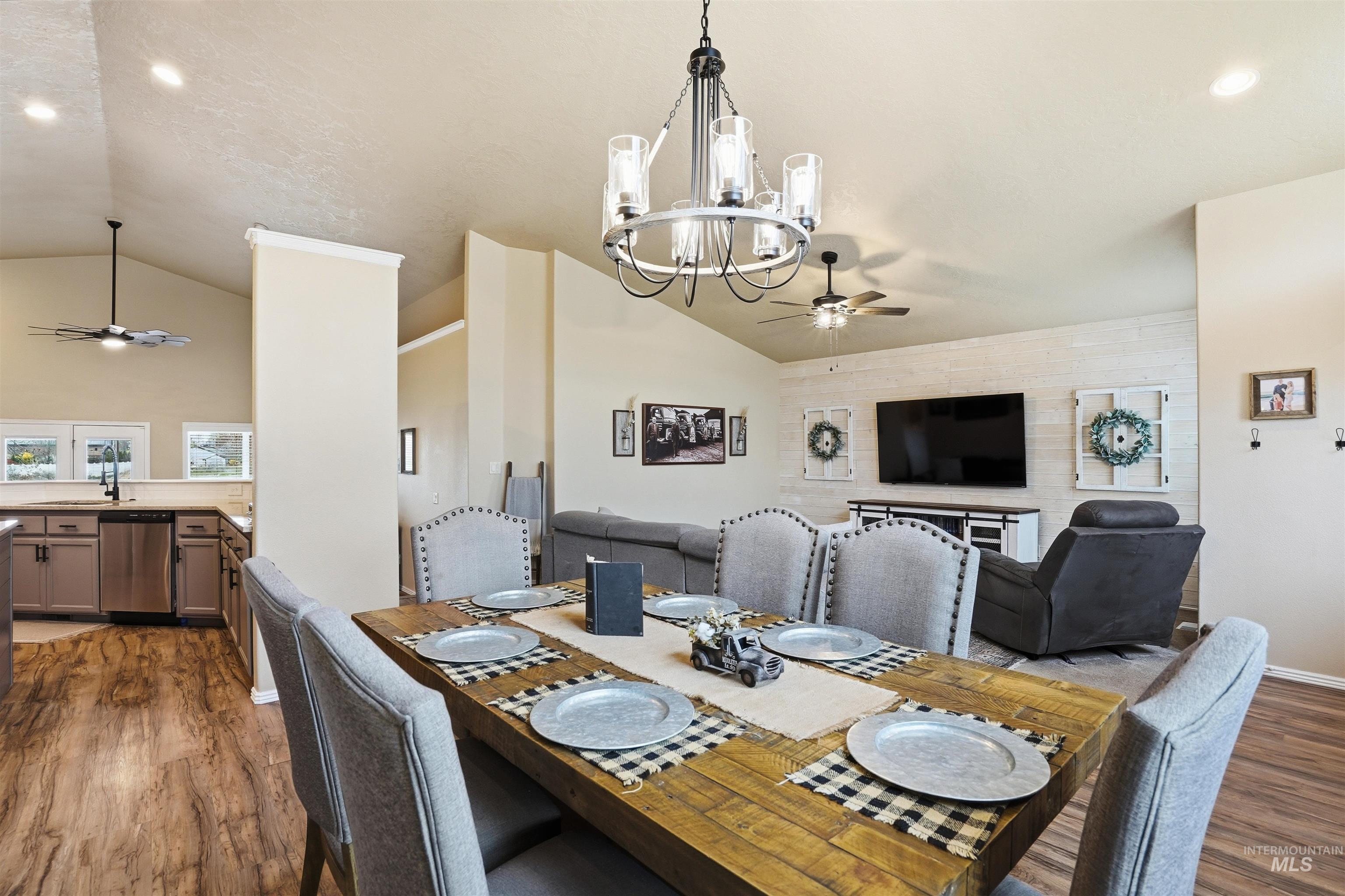 731 Triumph Dr, Middleton, Idaho 83644, 3 Bedrooms, 2 Bathrooms, Residential For Sale, Price $435,000, 98991522