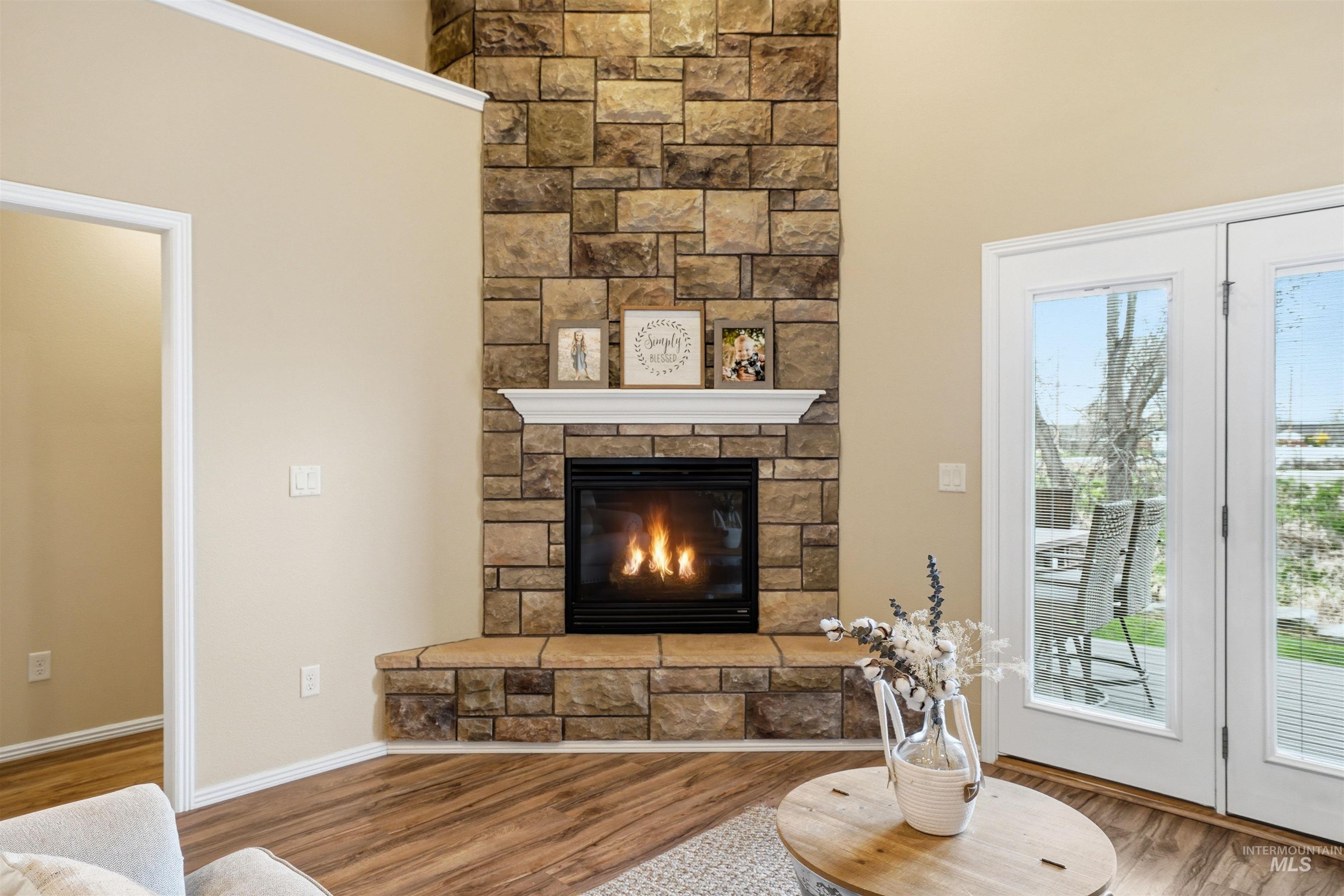 731 Triumph Dr, Middleton, Idaho 83644, 3 Bedrooms, 2 Bathrooms, Residential For Sale, Price $435,000, 98991522