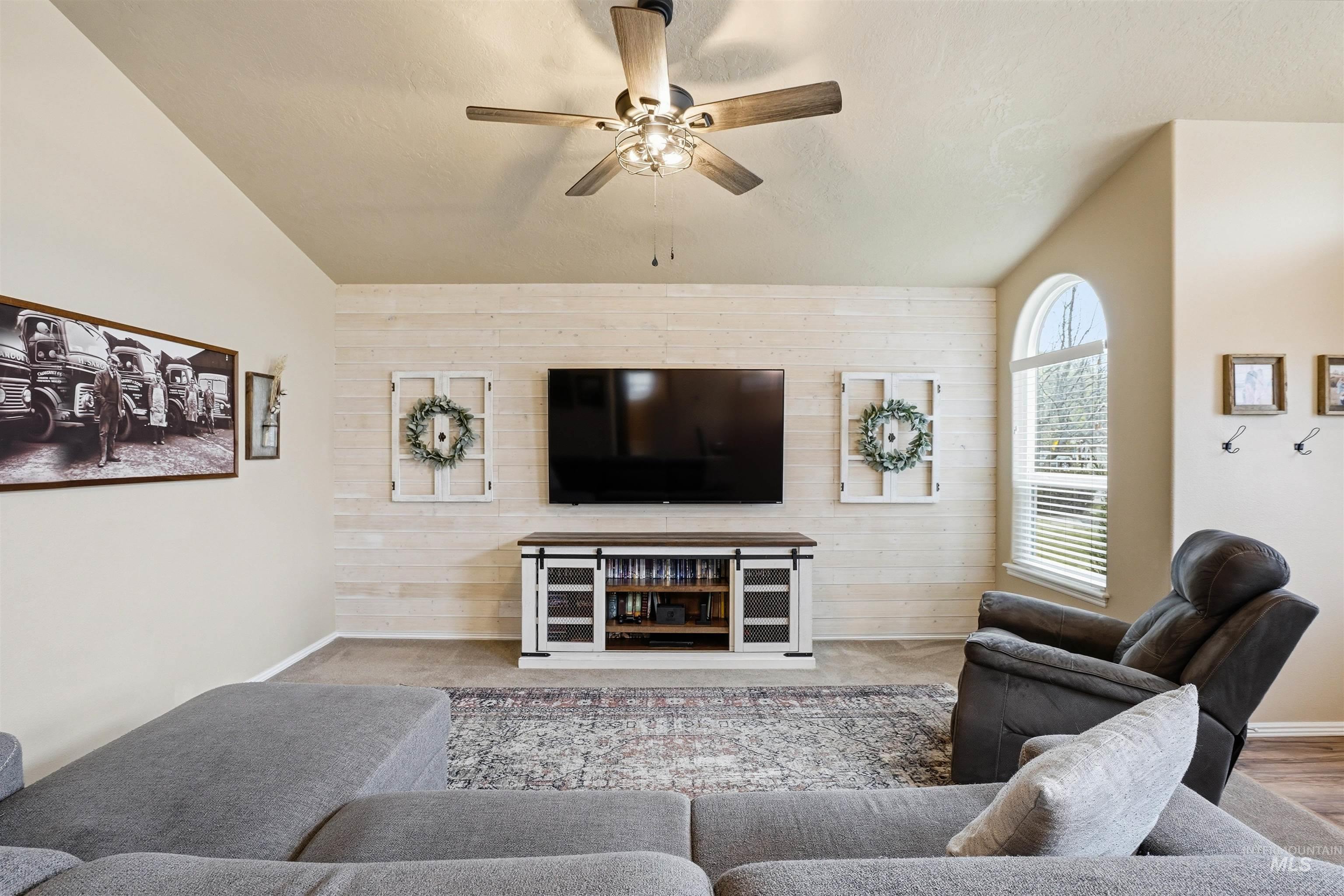 731 Triumph Dr, Middleton, Idaho 83644, 3 Bedrooms, 2 Bathrooms, Residential For Sale, Price $435,000, 98991522