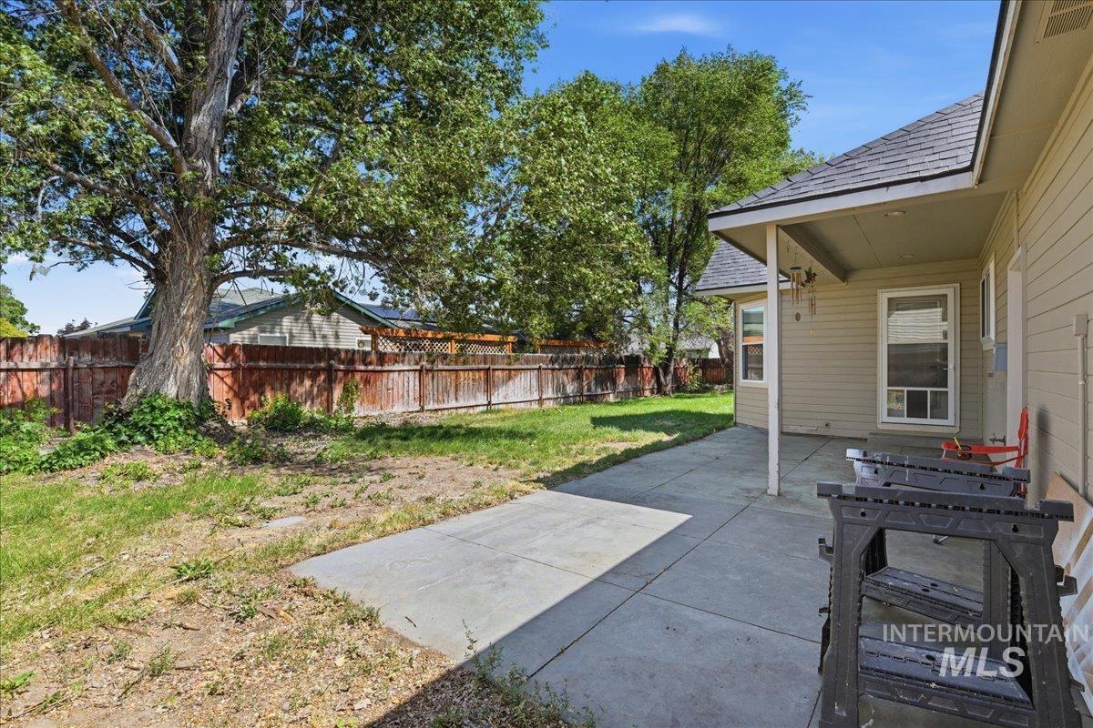 2374 NE Trinity Ave, Mountain Home, Idaho 83647, 3 Bedrooms, 2 Bathrooms, Residential For Sale, Price $365,000,MLS 98991525