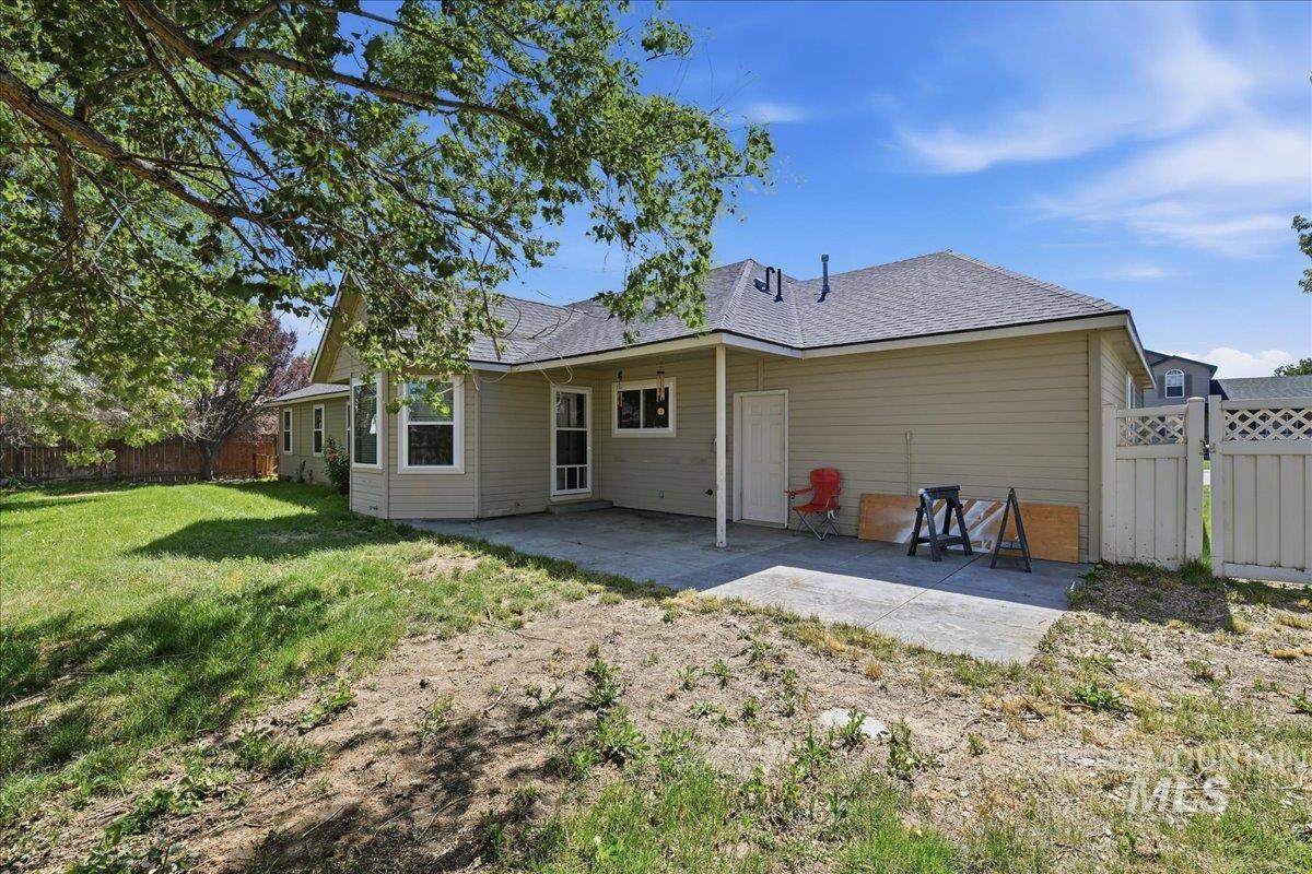 2374 NE Trinity Ave, Mountain Home, Idaho 83647, 3 Bedrooms, 2 Bathrooms, Residential For Sale, Price $365,000,MLS 98991525