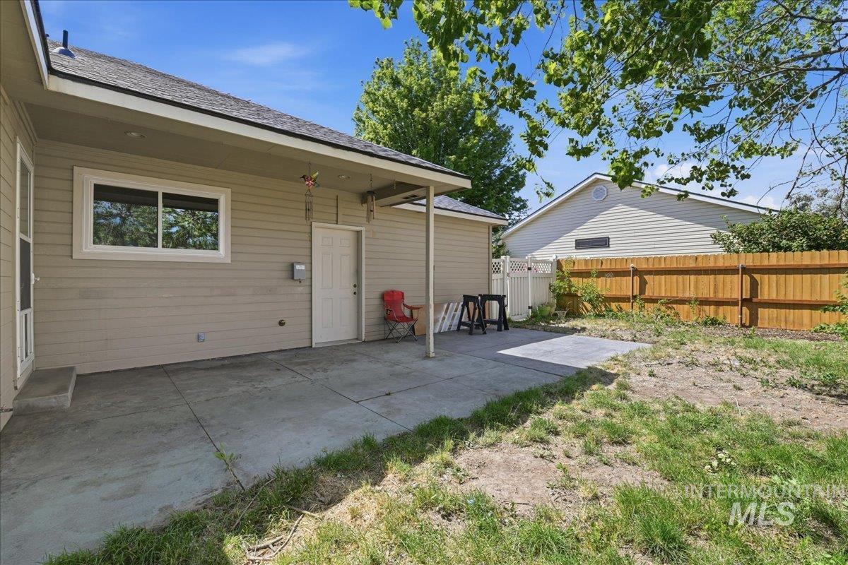 2374 NE Trinity Ave, Mountain Home, Idaho 83647, 3 Bedrooms, 2 Bathrooms, Residential For Sale, Price $365,000,MLS 98991525