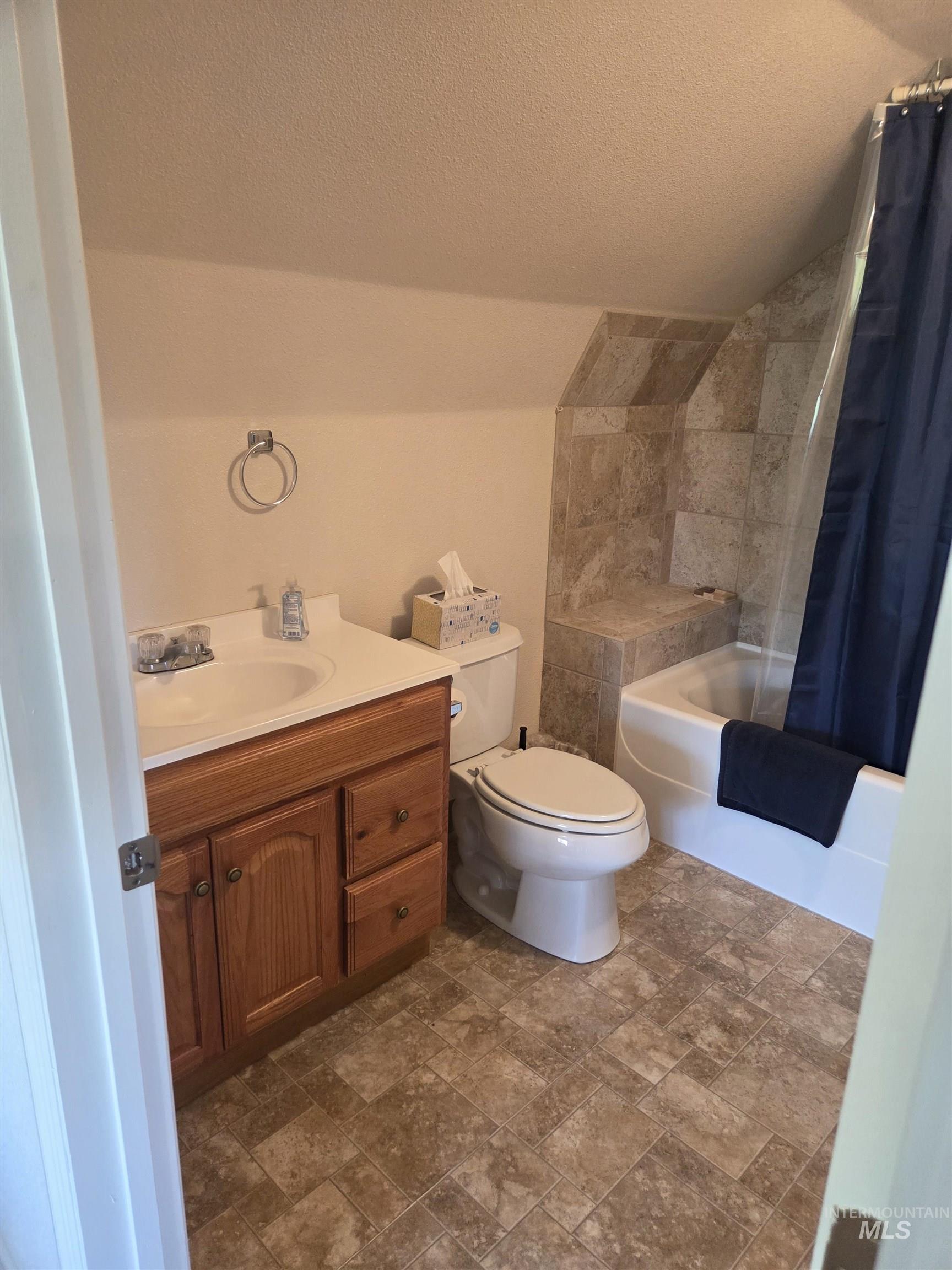 1085 Wallen Road, Moscow, Idaho 83843, 3 Bedrooms, 3 Bathrooms, Residential For Sale, Price $899,000, 98991526