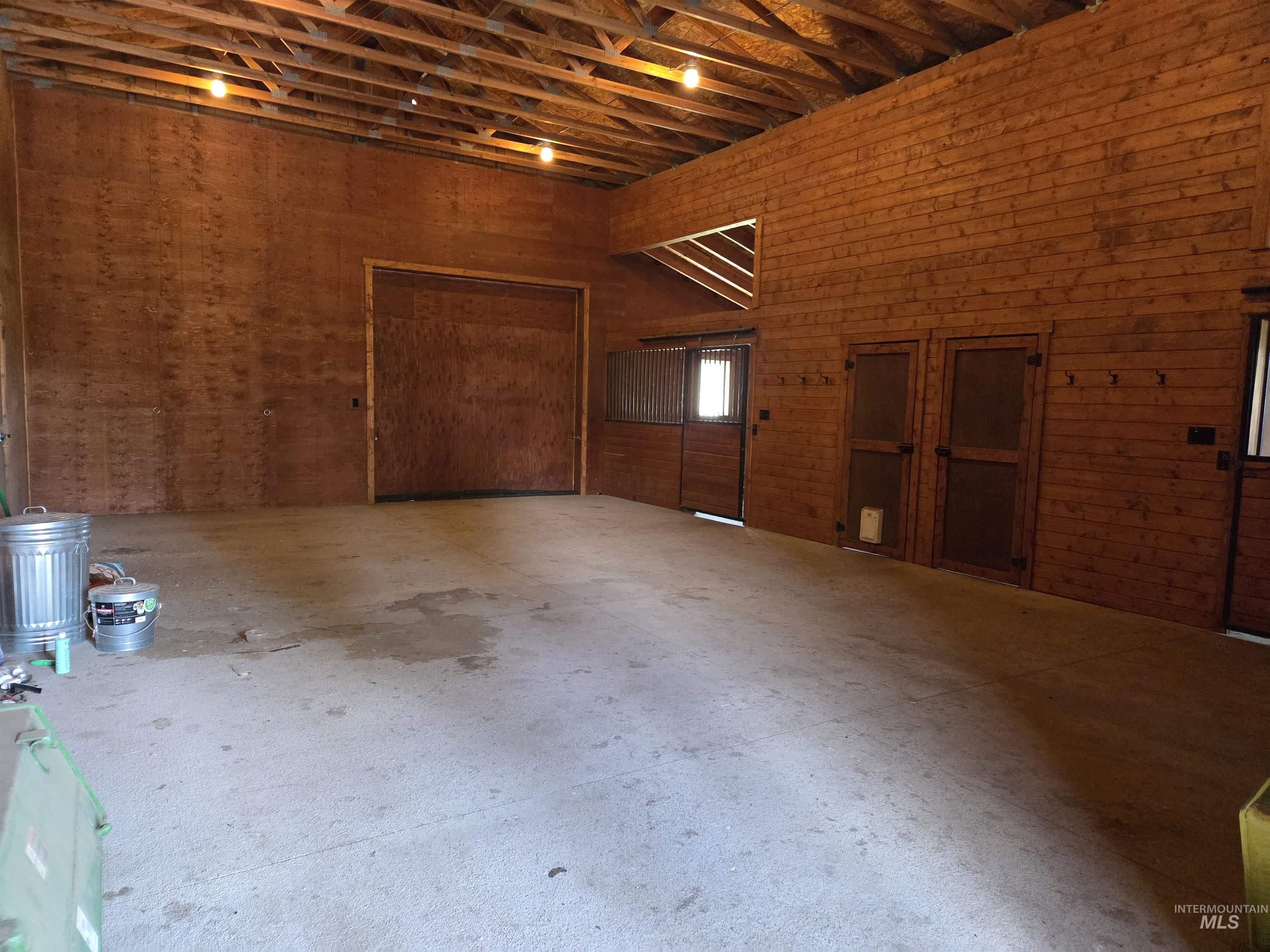1085 Wallen Road, Moscow, Idaho 83843, 3 Bedrooms, 3 Bathrooms, Residential For Sale, Price $899,000, 98991526
